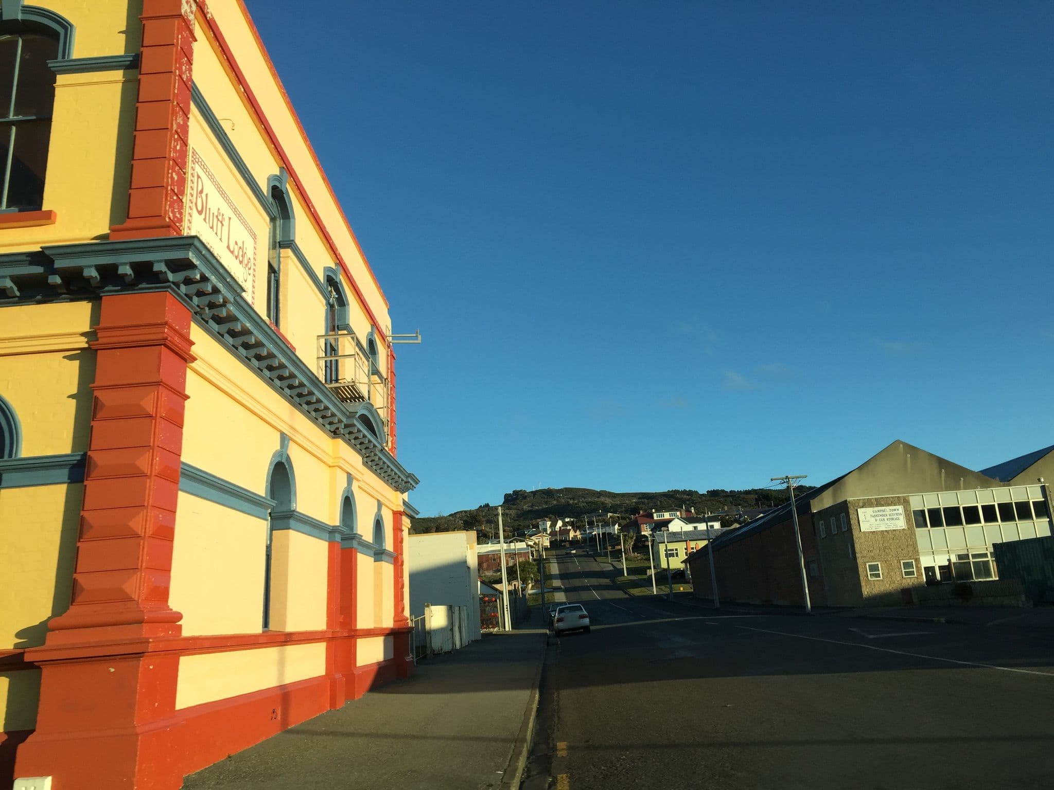 Street view near Bluff Lodge, Bluff — © reposr (CC BY-SA · Mapillary)