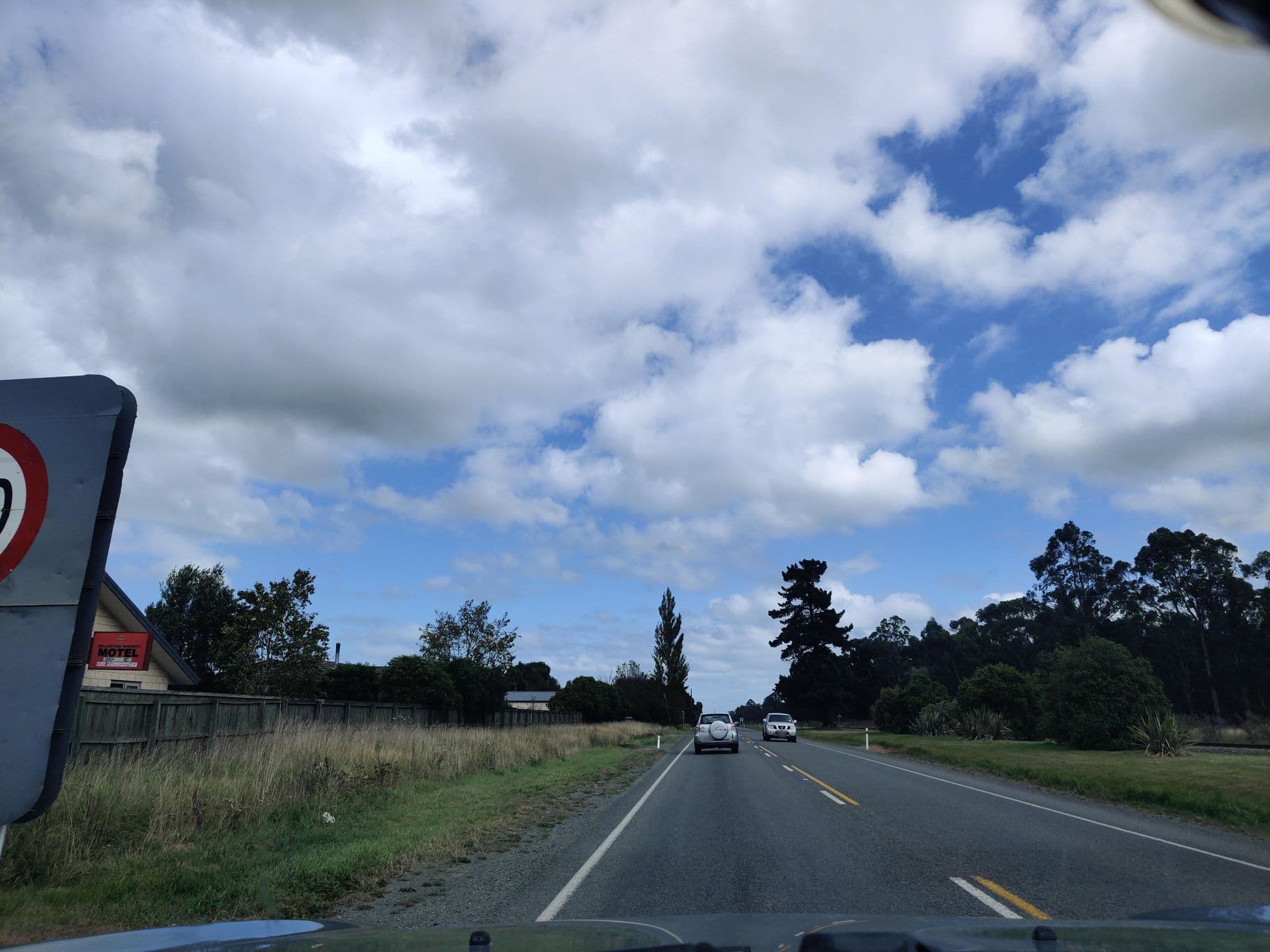 Street view near Rolleston Highway Motel, Rolleston — © elphix (CC BY-SA · Mapillary)
