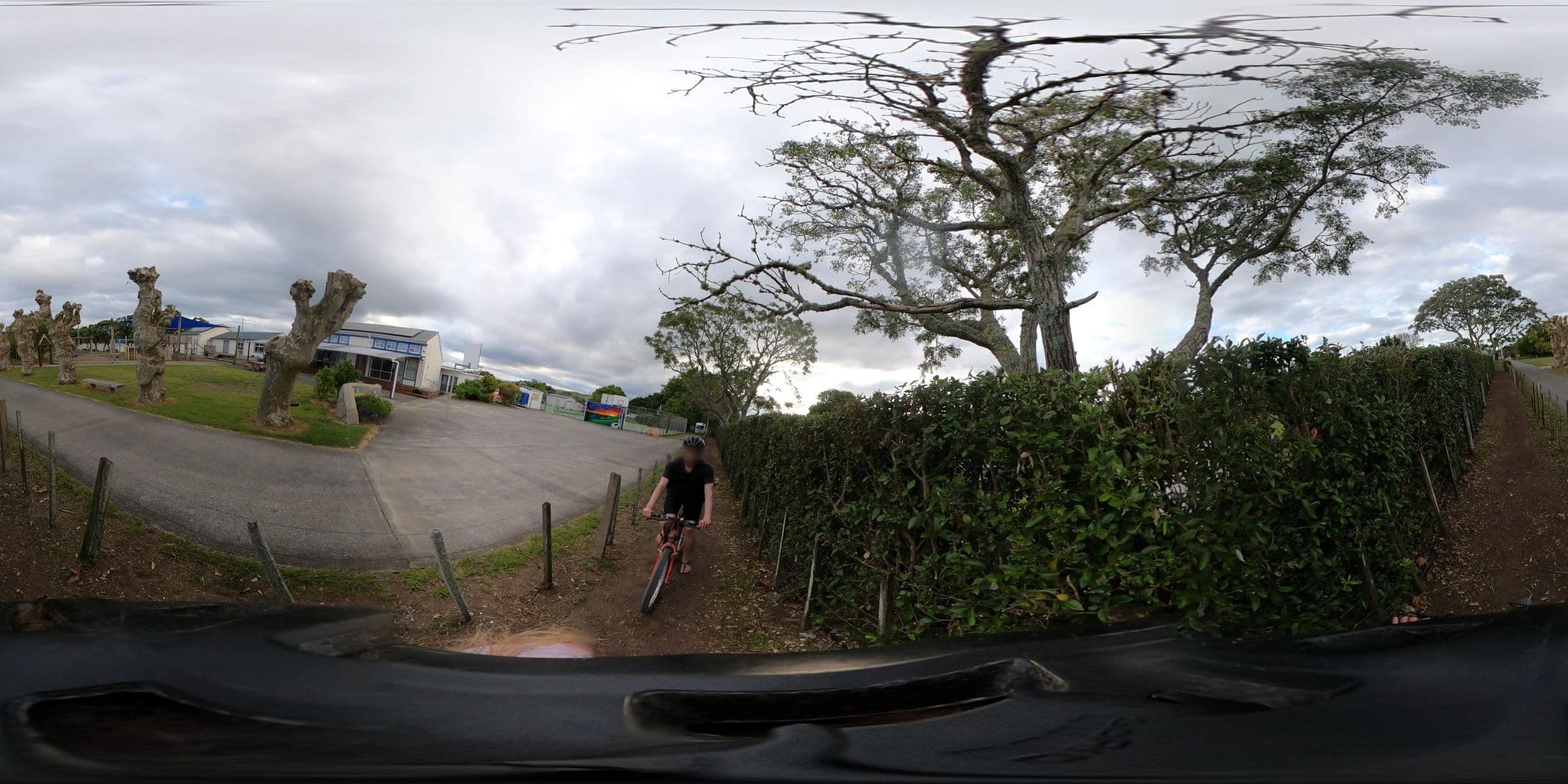 Street view near Whananaki Holiday Park, Ngunguru — © bede (CC BY-SA · Mapillary)