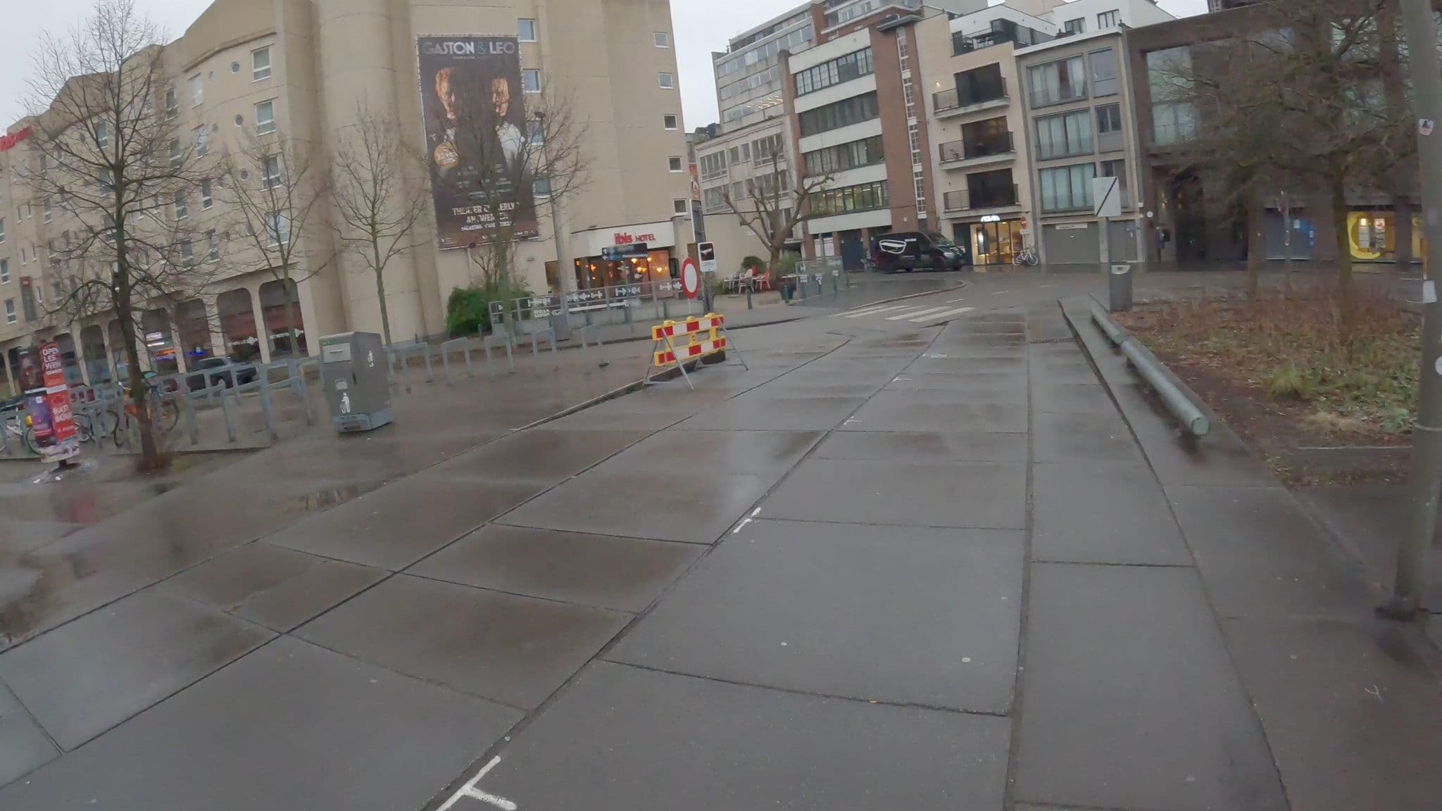 Street view near Ibis, Antwerp — © koninklijke (CC BY-SA · Mapillary)