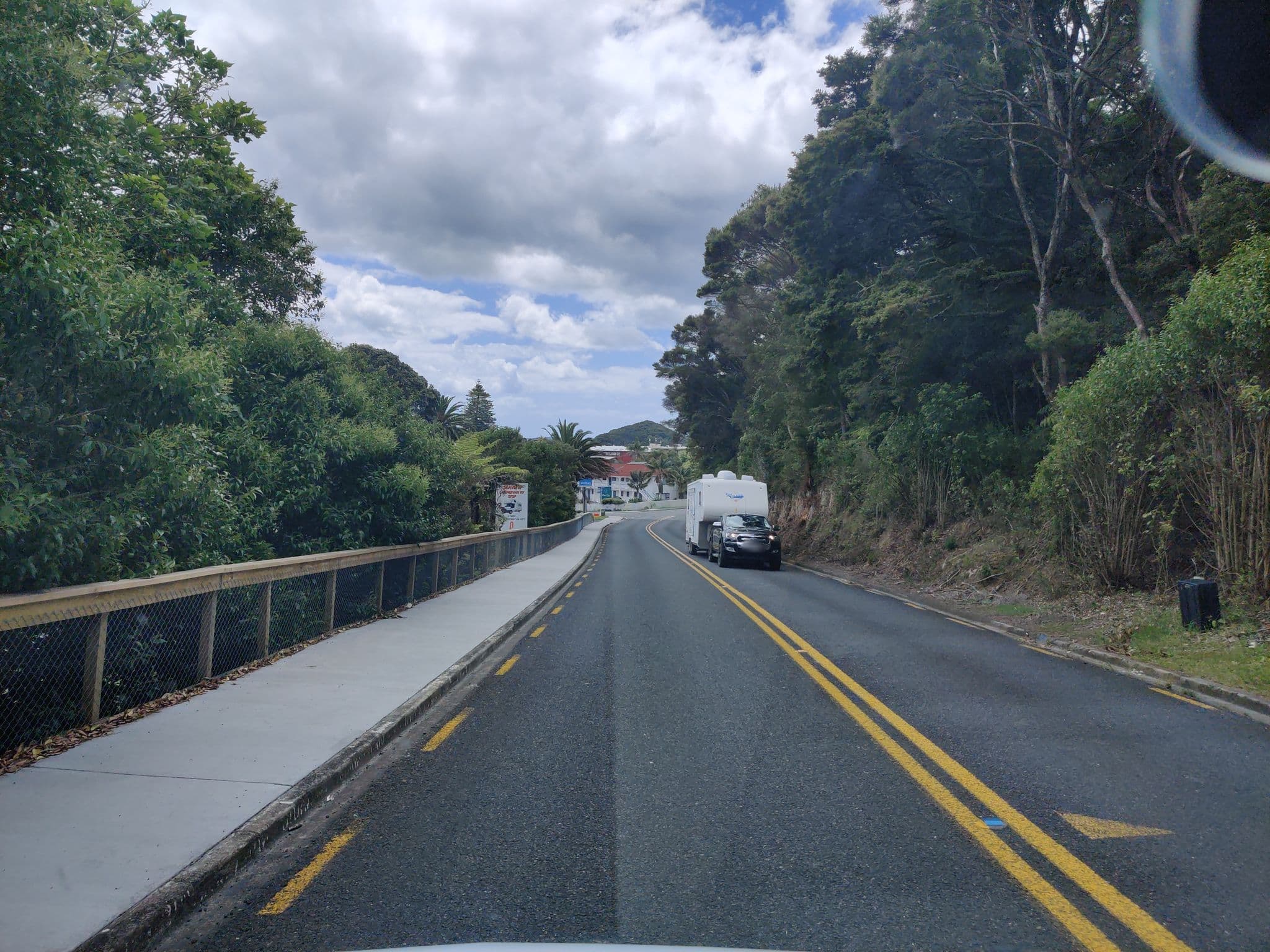 Street view near Seaview Camper Van Park, Paihia — © elphix (CC BY-SA · Mapillary)
