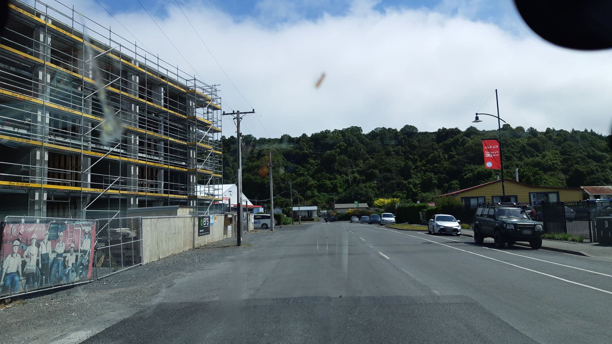 Street view near Sudima Hotel, Redwoodtown — © 3stripes (CC BY-SA · Mapillary)