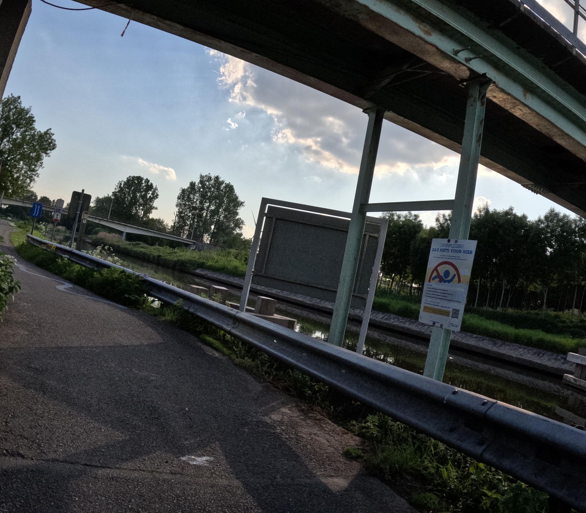 Street view near 't Schipken, Schendelbeke — © jygpronse (CC BY-SA · Mapillary)