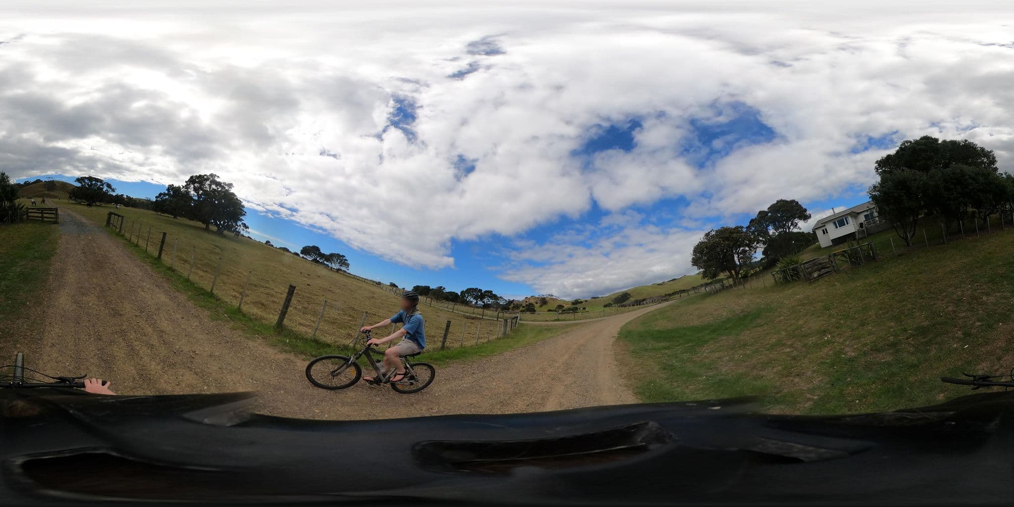 Street view near Mimiwhangata Beach House, Ngunguru — © bede (CC BY-SA · Mapillary)