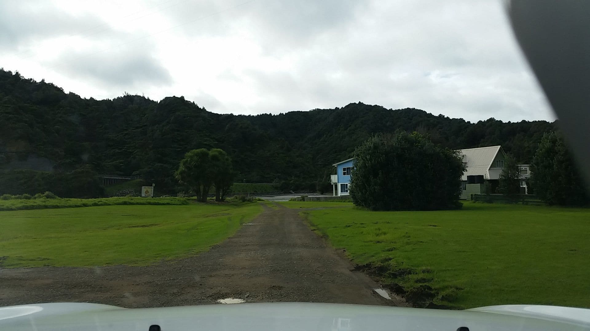 Street view near Freedom Camping Three Sisters, Waitara — © roadroid (CC BY-SA · Mapillary)
