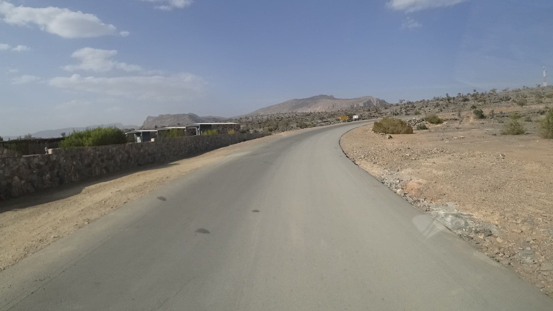Street view near Jebel Shams Resort, Bahlā’ — © vbombaerts (CC BY-SA · Mapillary)