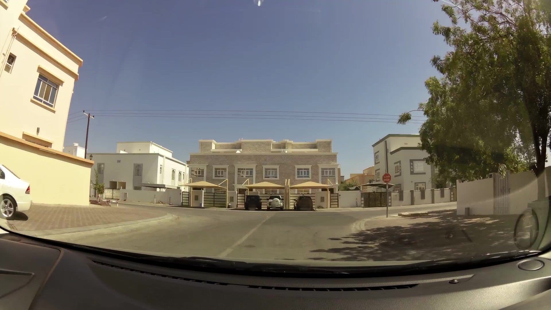 Street view near Sukoon Hostel, Seeb — © kaartcam (CC BY-SA · Mapillary)