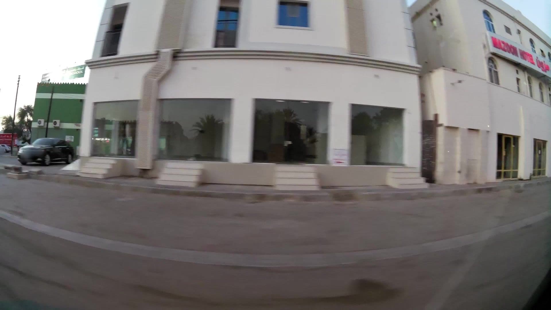 Street view near Mazoon Hotel, Seeb — © kaartcam (CC BY-SA · Mapillary)