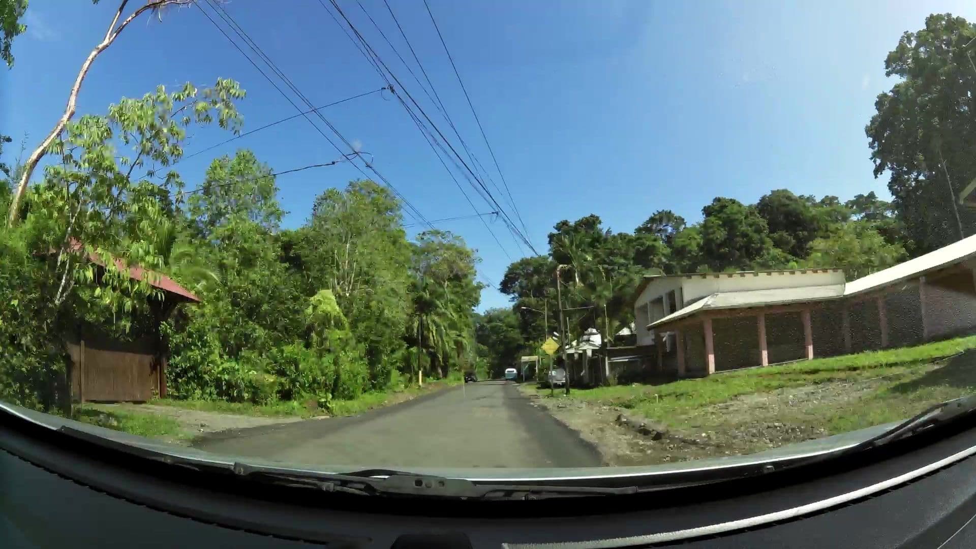 Street view near Tree House Lodge, Barranco Adentro — © kaartcam (CC BY-SA · Mapillary)