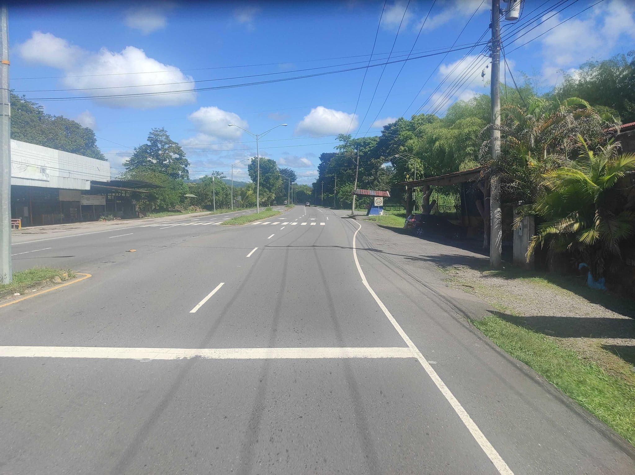 Street view near El Encuentro, San Isidro — © alvarado2510 (CC BY-SA · Mapillary)