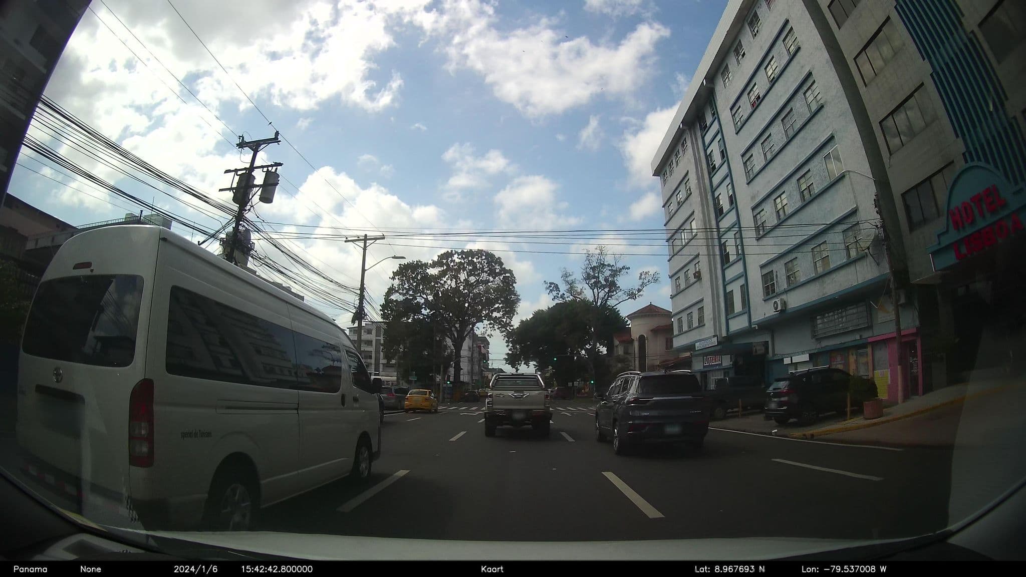 Street view near Hotel Lisboa, Curundú — © kaart_2 (CC BY-SA · Mapillary)