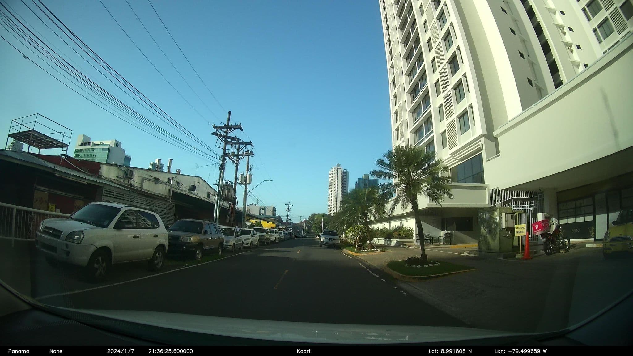 Street view near Propiedad Horizontal Coco Mar, Panama City — © kaart_2 (CC BY-SA · Mapillary)