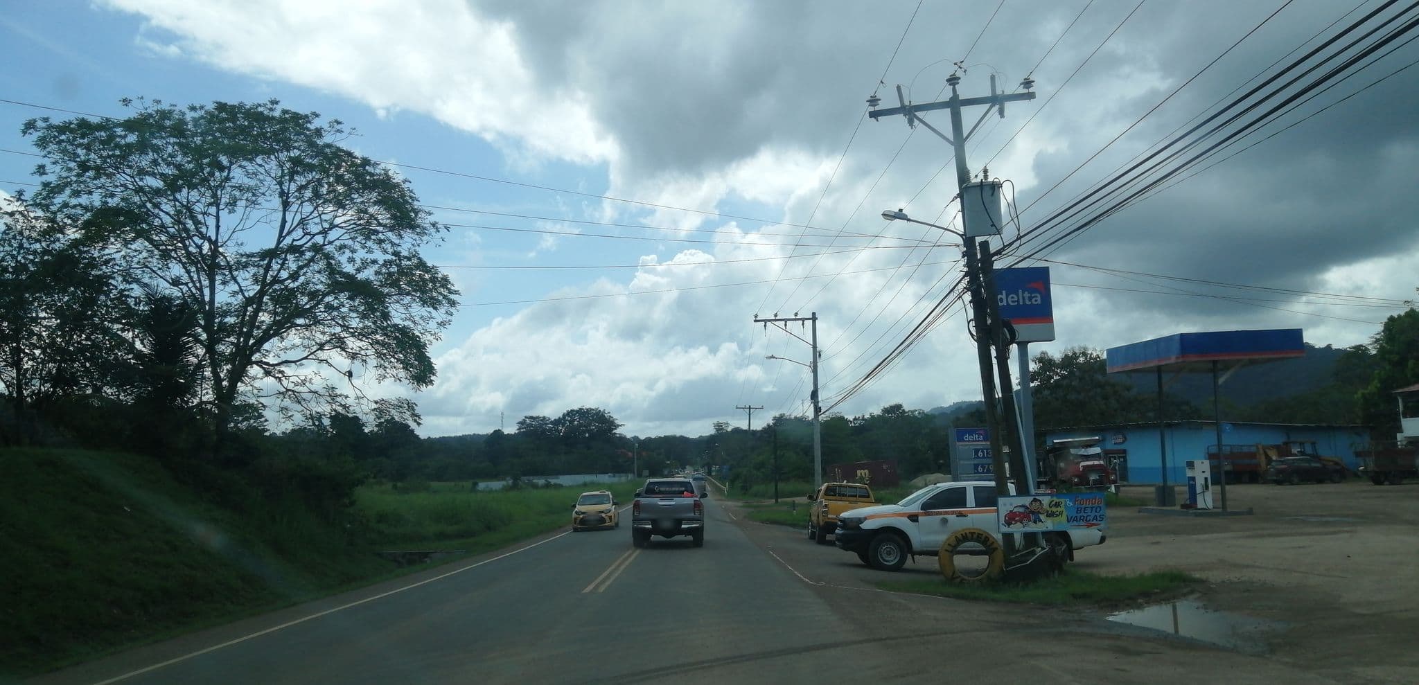 Street view near Hotel Felicidad, Metetí — © victorjr30 (CC BY-SA · Mapillary)