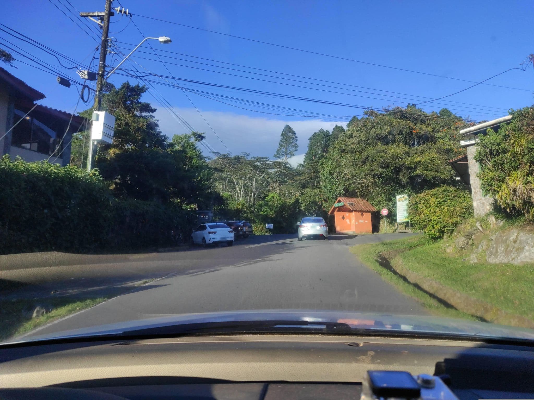 Street view near Hostal Doña Aura, Boquete — © alvarado2510 (CC BY-SA · Mapillary)