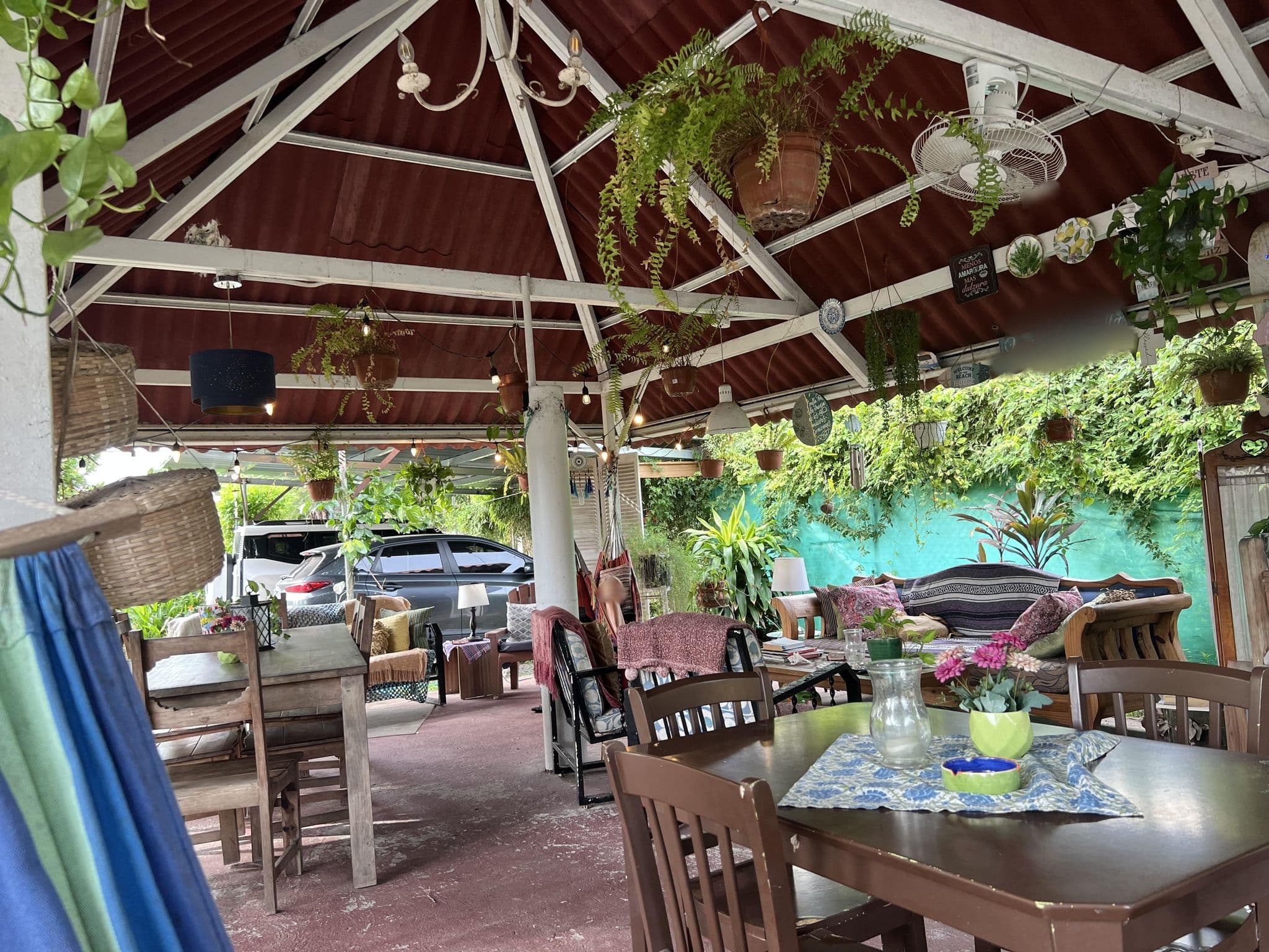 Street view near Sweet Dreams, Las Lajas — © achimbode (CC BY-SA · Mapillary)