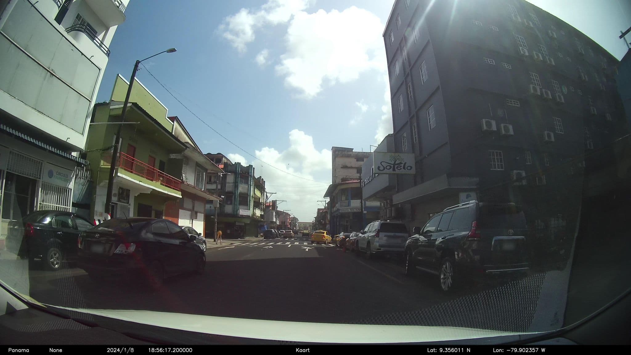 Street view near Hotel Sotelo, Cristóbal — © kaart_2 (CC BY-SA · Mapillary)