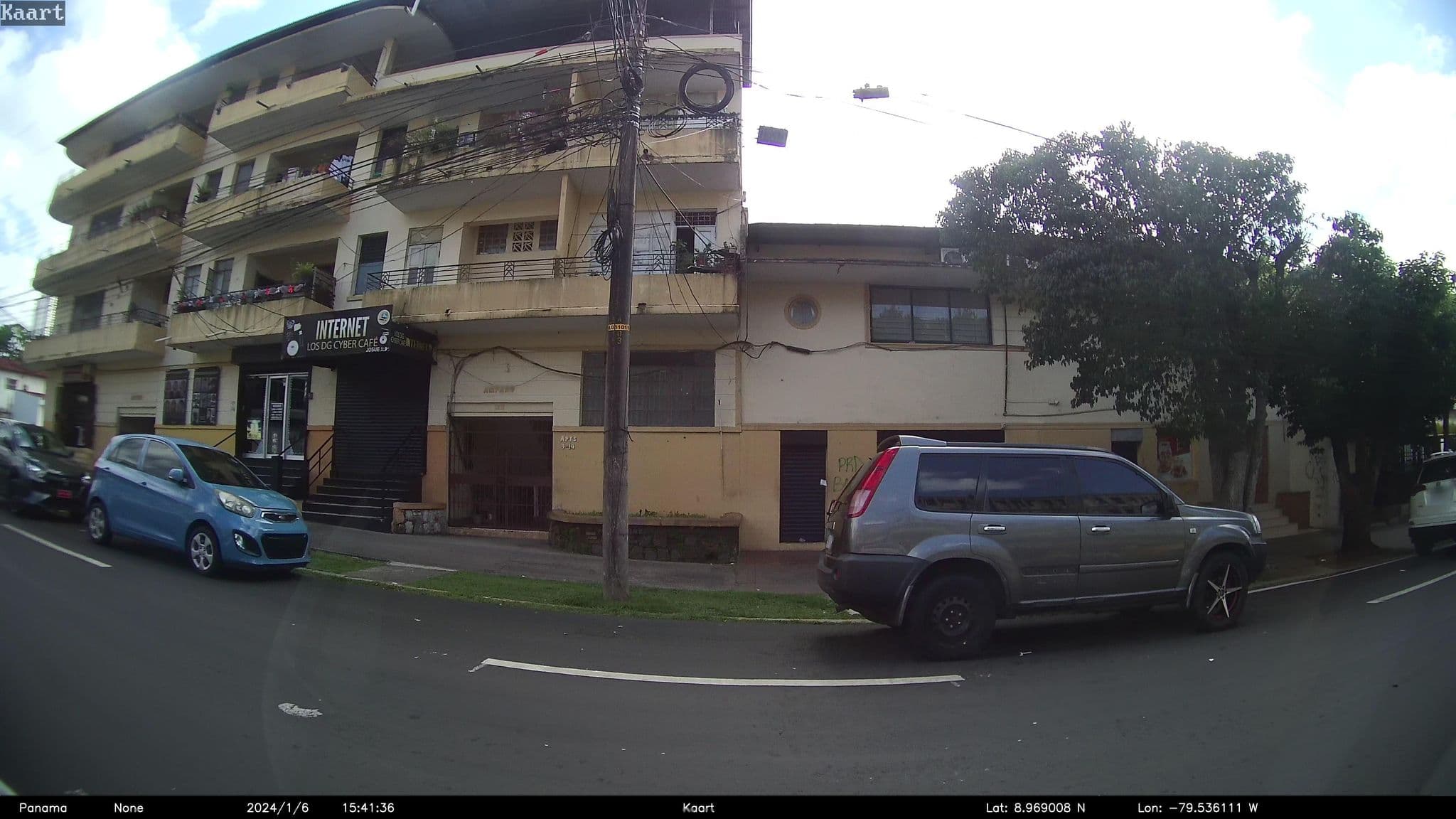 Street view near Backpacker Inn, Curundú — © kaart_2 (CC BY-SA · Mapillary)