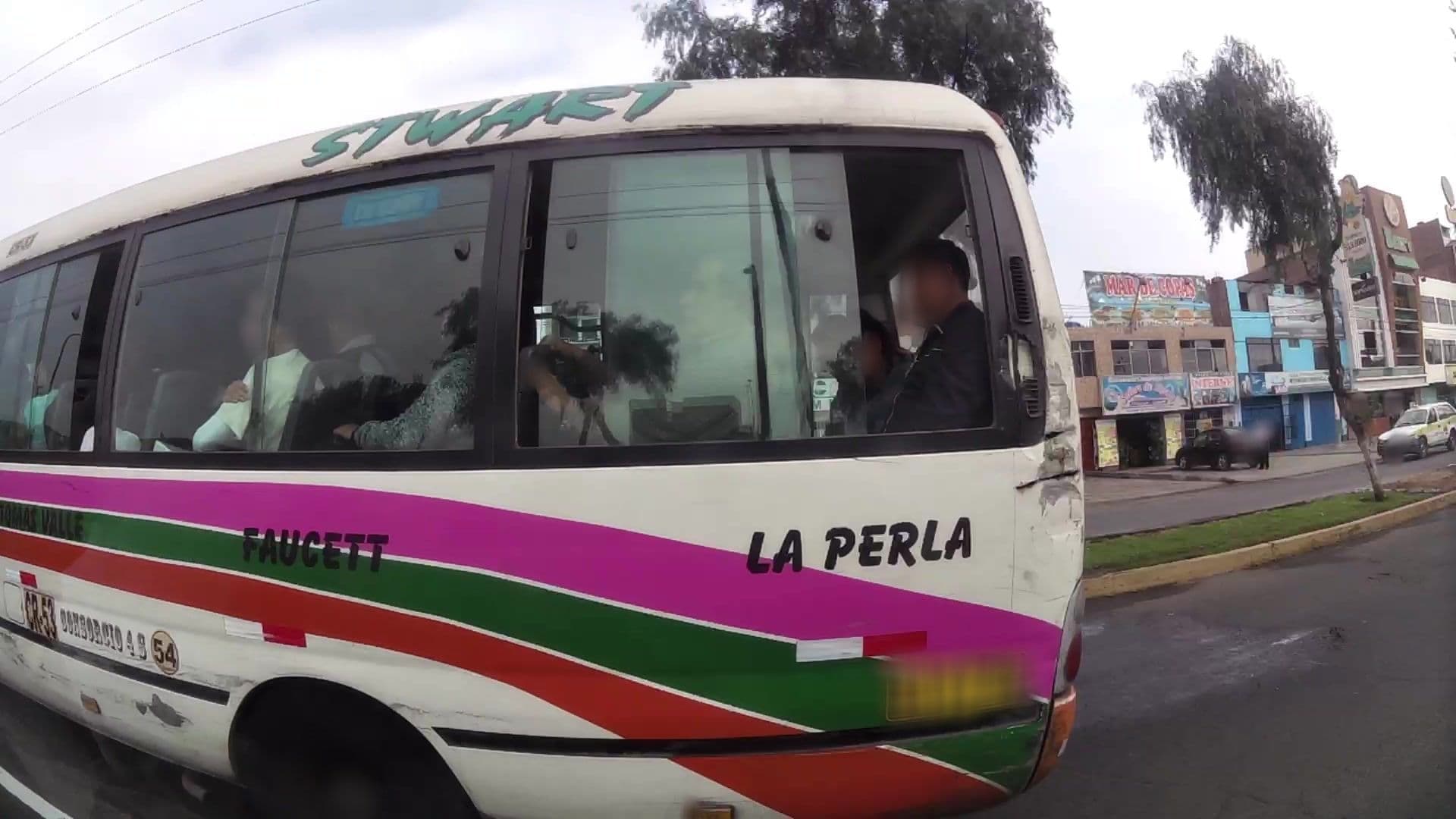 Street view near Hostal Geminis, Carmen De La Legua Reynoso — © kaartcam (CC BY-SA · Mapillary)