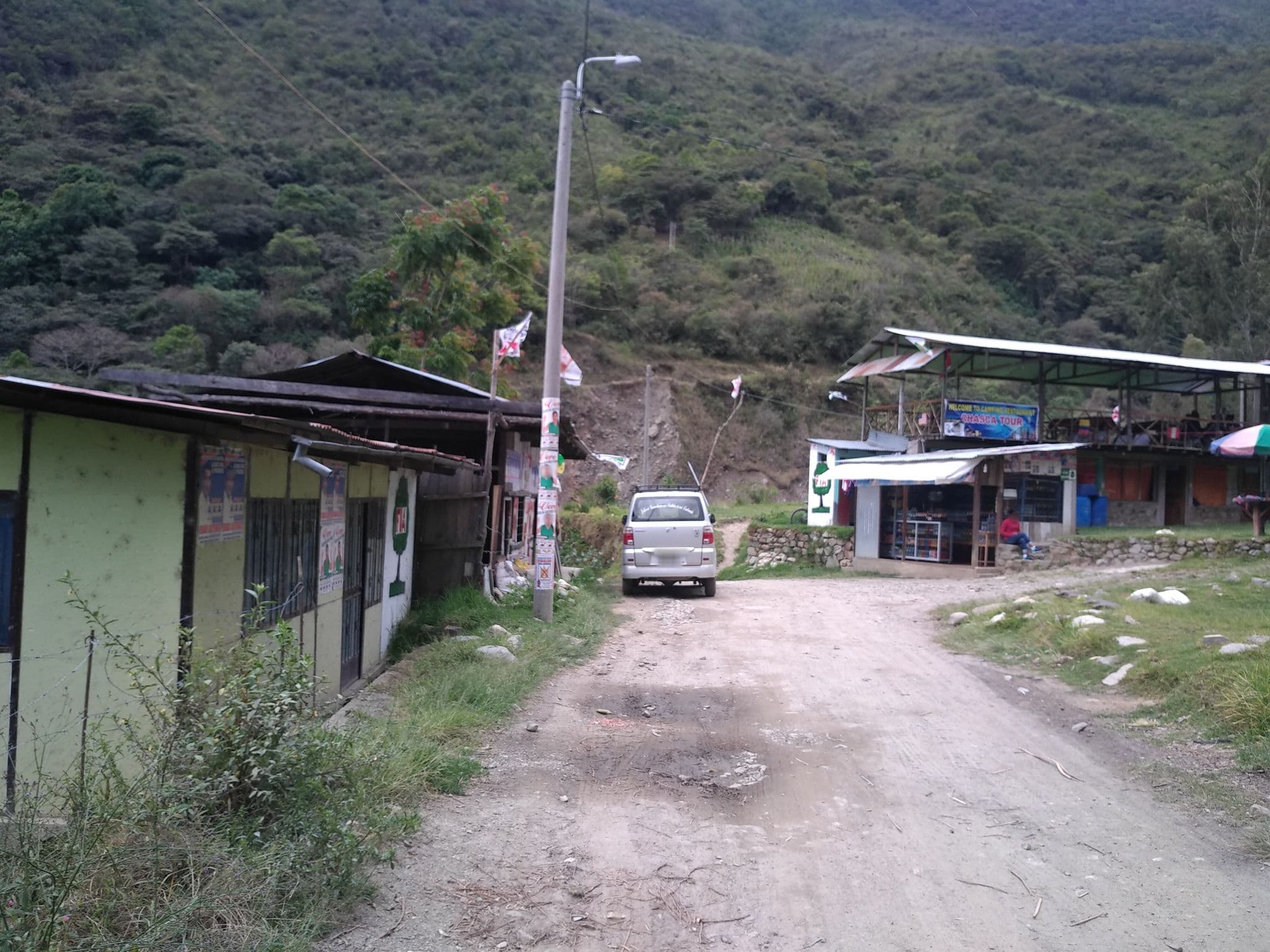 Street view near Sahuayaco, Machupicchu