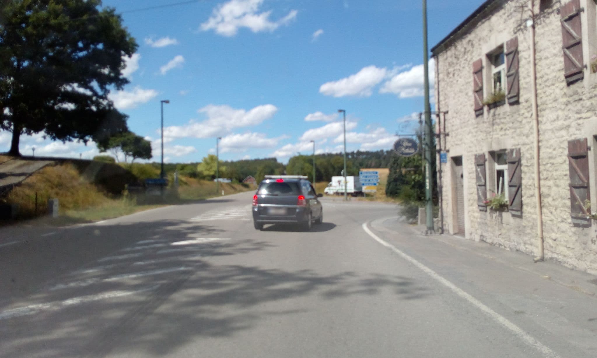 Street view near Le Ry d'Ave, Wellin — © micmin1972 (CC BY-SA · Mapillary)