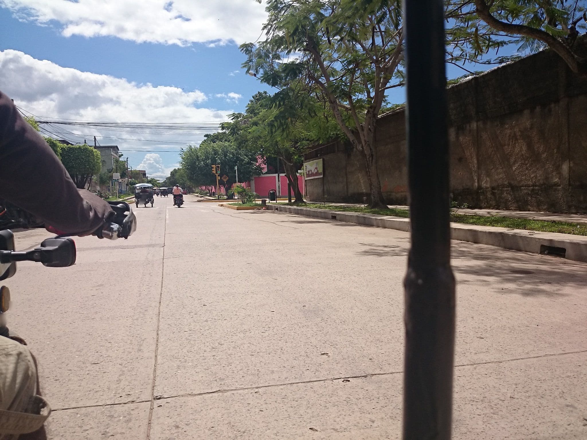 Street view near Happy Day, San Fernando — © sguinetti (CC BY-SA · Mapillary)