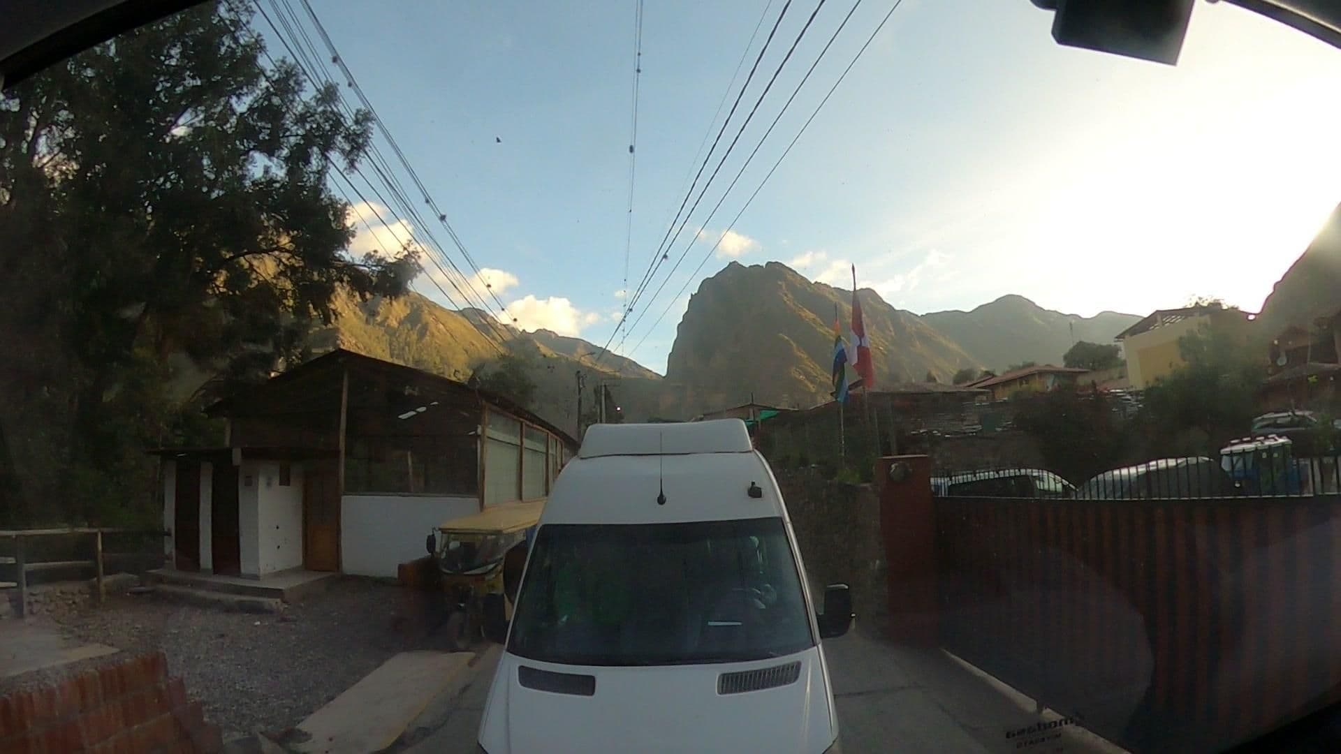 Street view near Wayra's Hostal, Ollantaytambo — © jaderbavaresco (CC BY-SA · Mapillary)