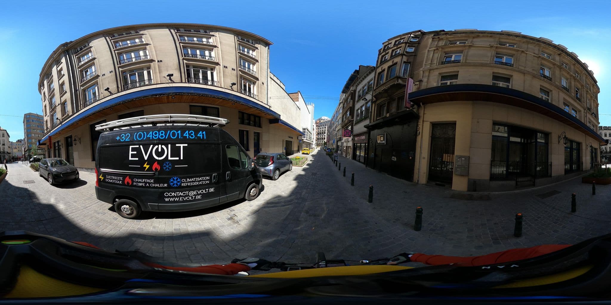 Street view near Manhattan, Brussels — © Stefdegreef (CC BY-SA · Mapillary)