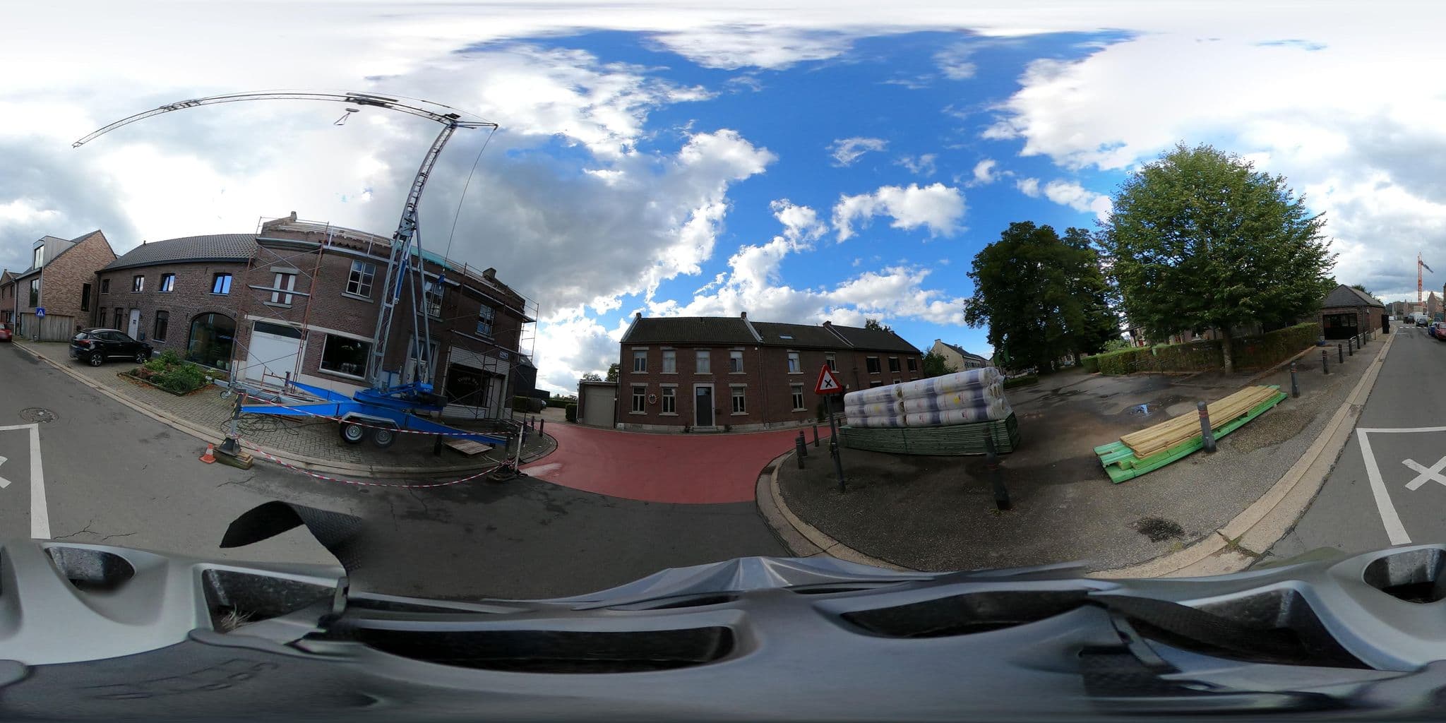Street view near Basil, Leut — © Eebie (CC BY-SA · Mapillary)