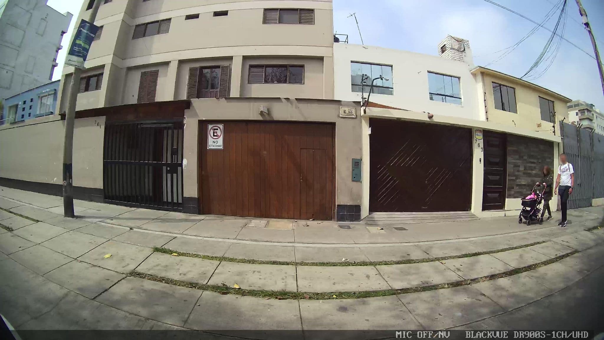 Street view near El Reducto, Miraflores