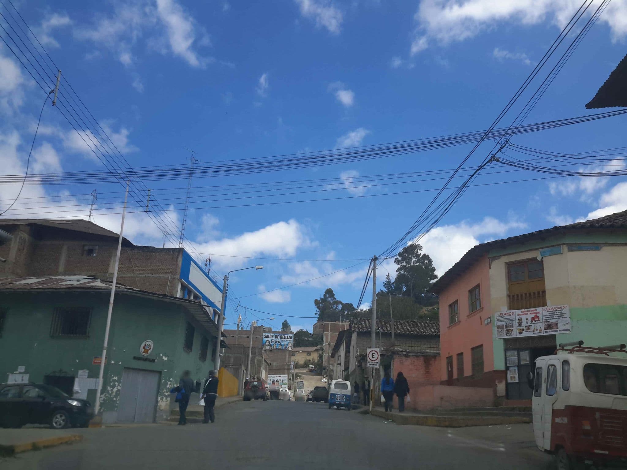 Street view near El Eden - Adan y Eva, Andahuaylas — © ediyess (CC BY-SA · Mapillary)