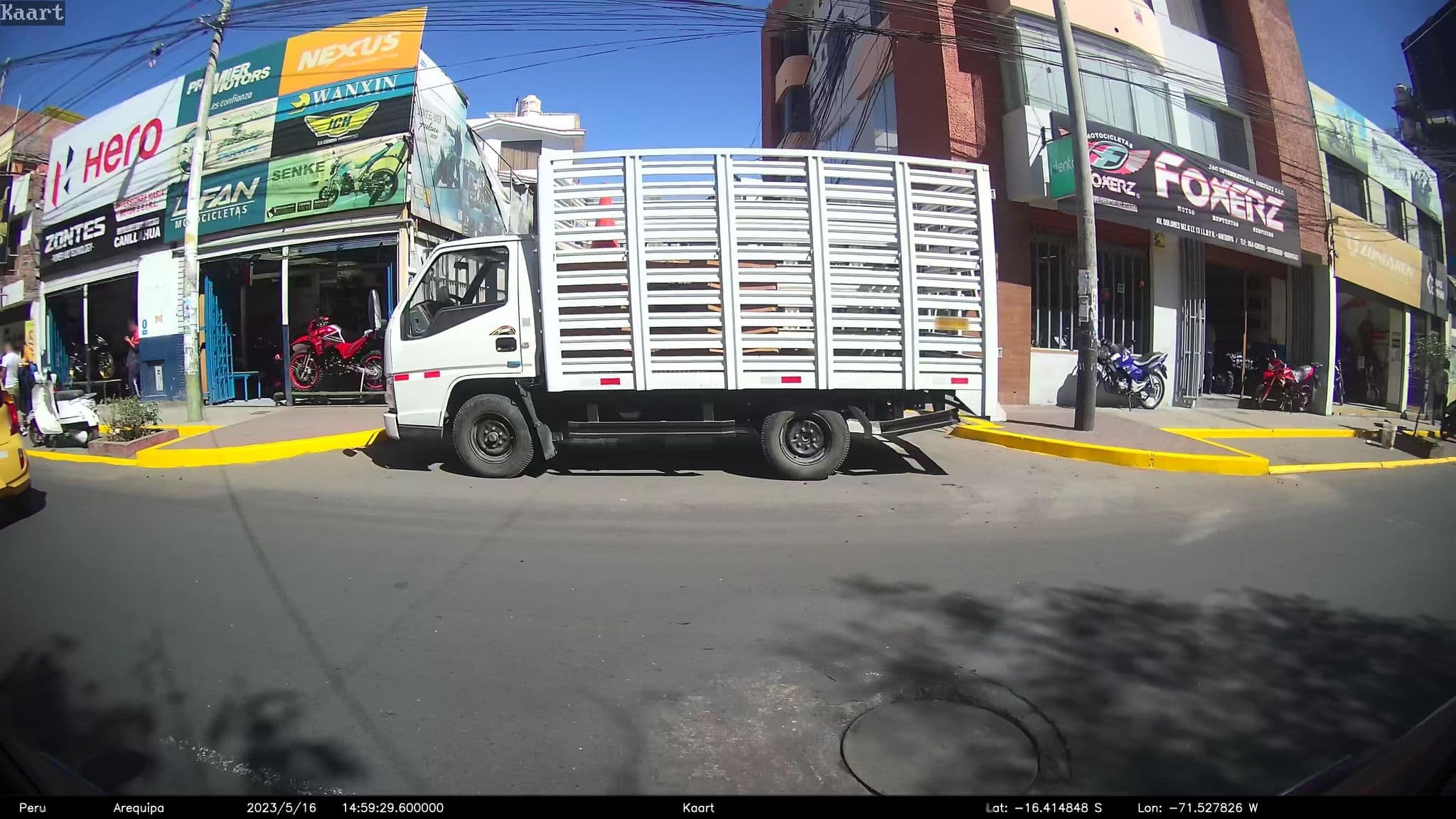 Street view near Hostal suite los incas/willys, Ciudad Satelite — © kaart_2 (CC BY-SA · Mapillary)