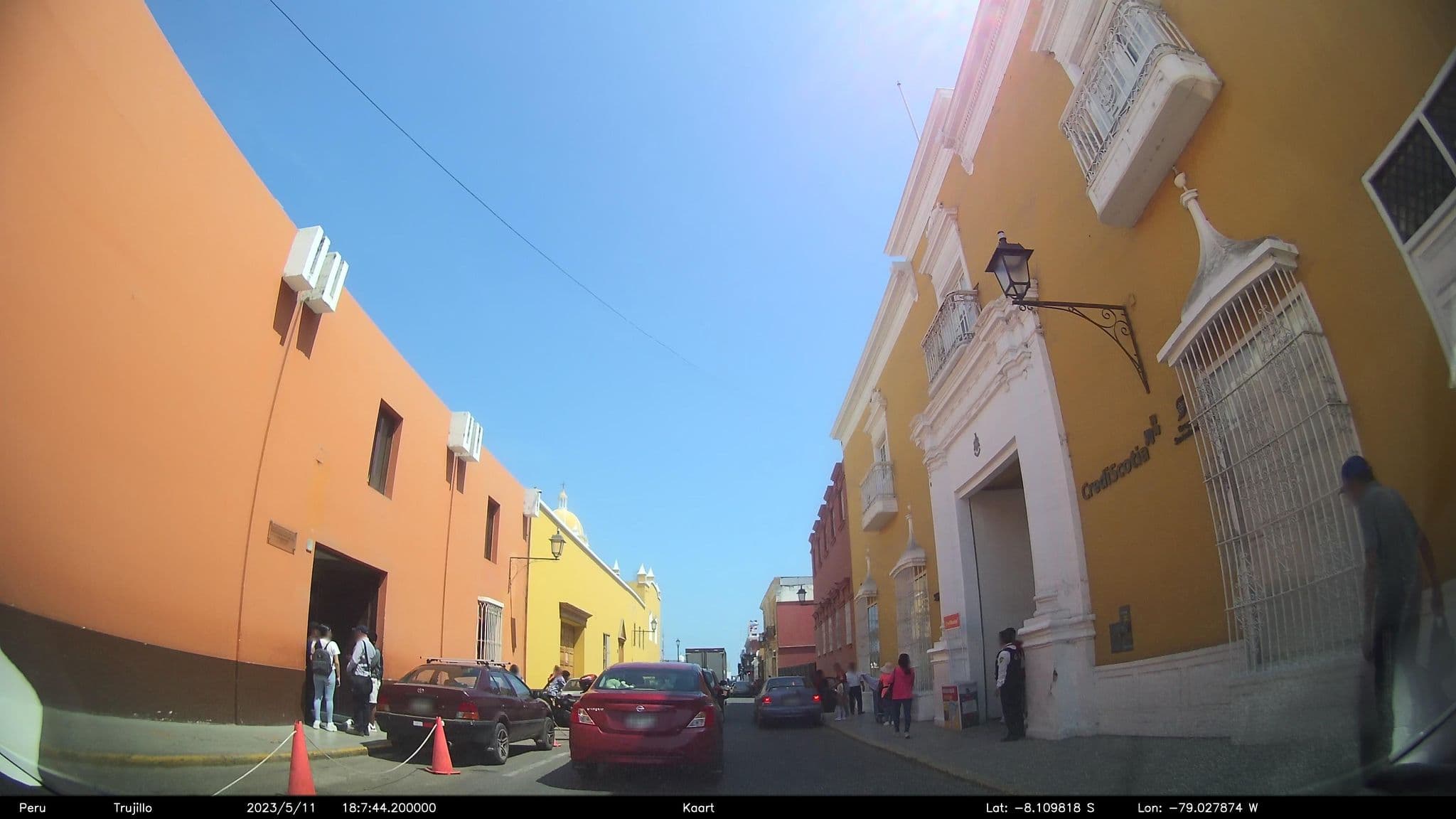 Street view near El Conde de Arce, Trujillo — © kaart_2 (CC BY-SA · Mapillary)