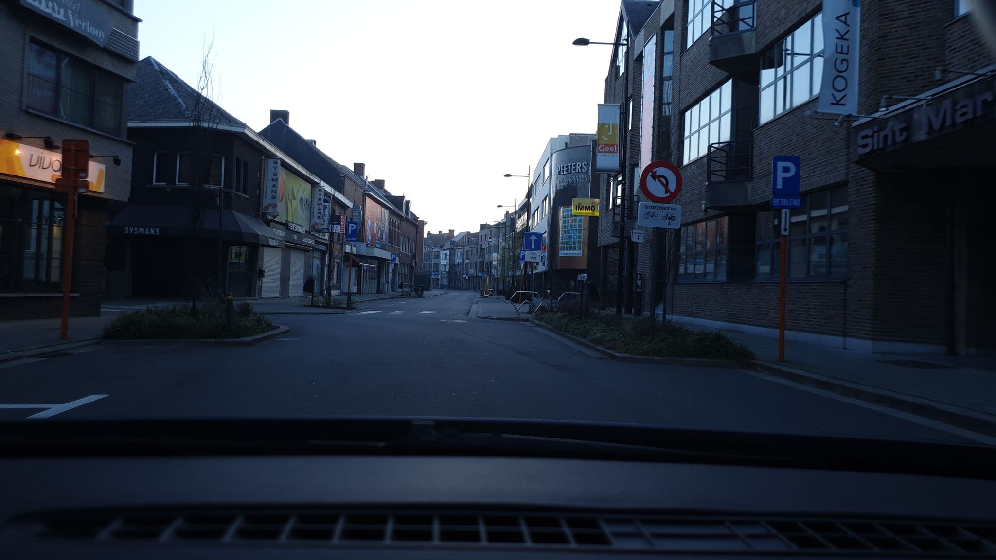 Street view near Hotel Verlooy, Geel — © dentonny (CC BY-SA · Mapillary)