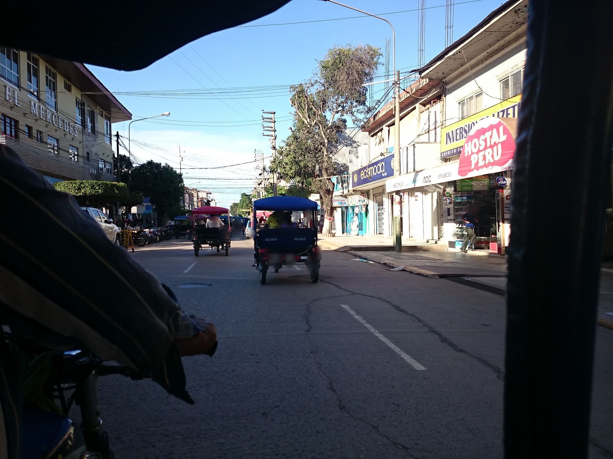 Street view near Hospedaje Barbtur, San Fernando — © sguinetti (CC BY-SA · Mapillary)