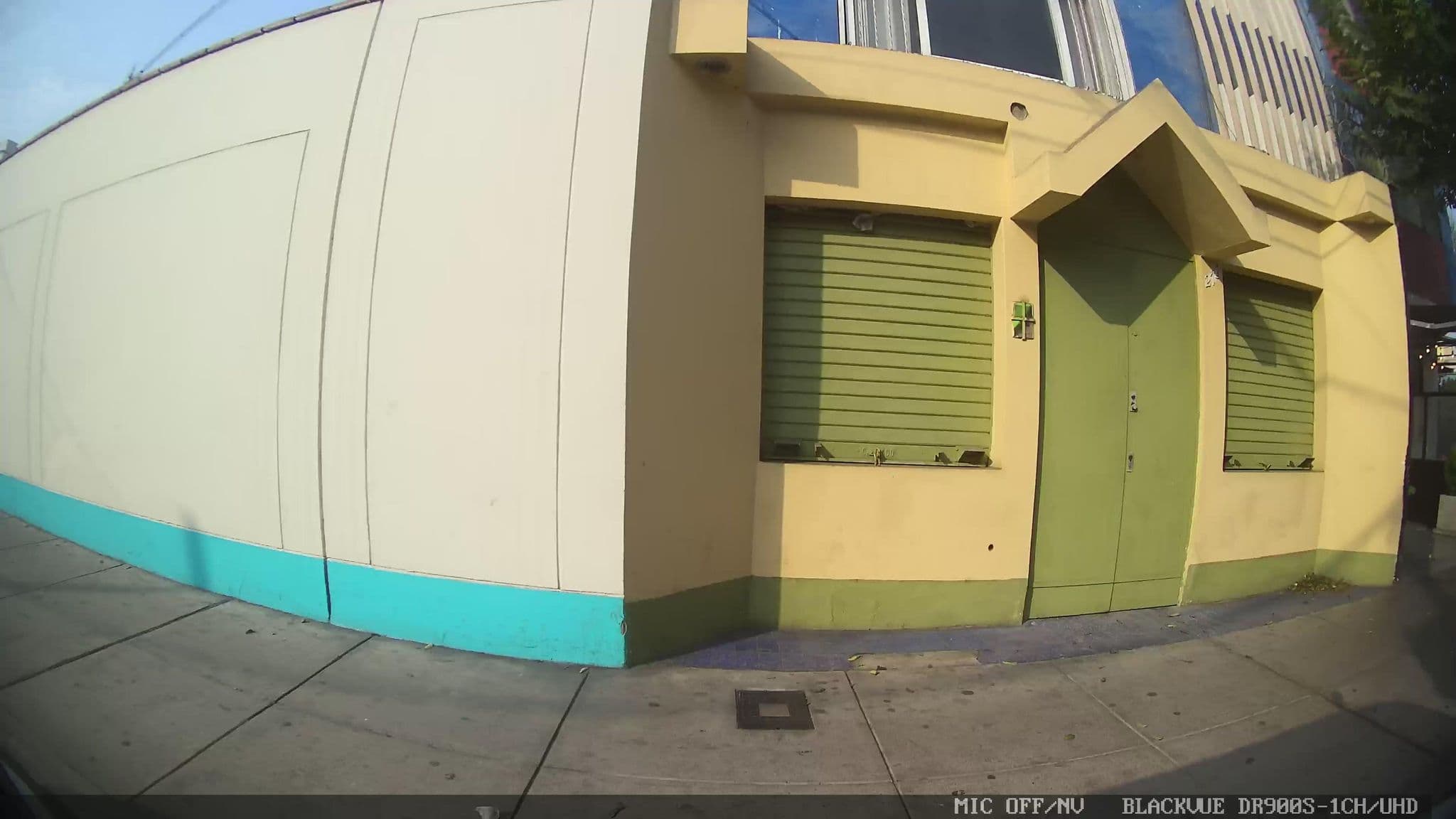 Street view near Hotel Cholcana, Miraflores — © kaart_3 (CC BY-SA · Mapillary)