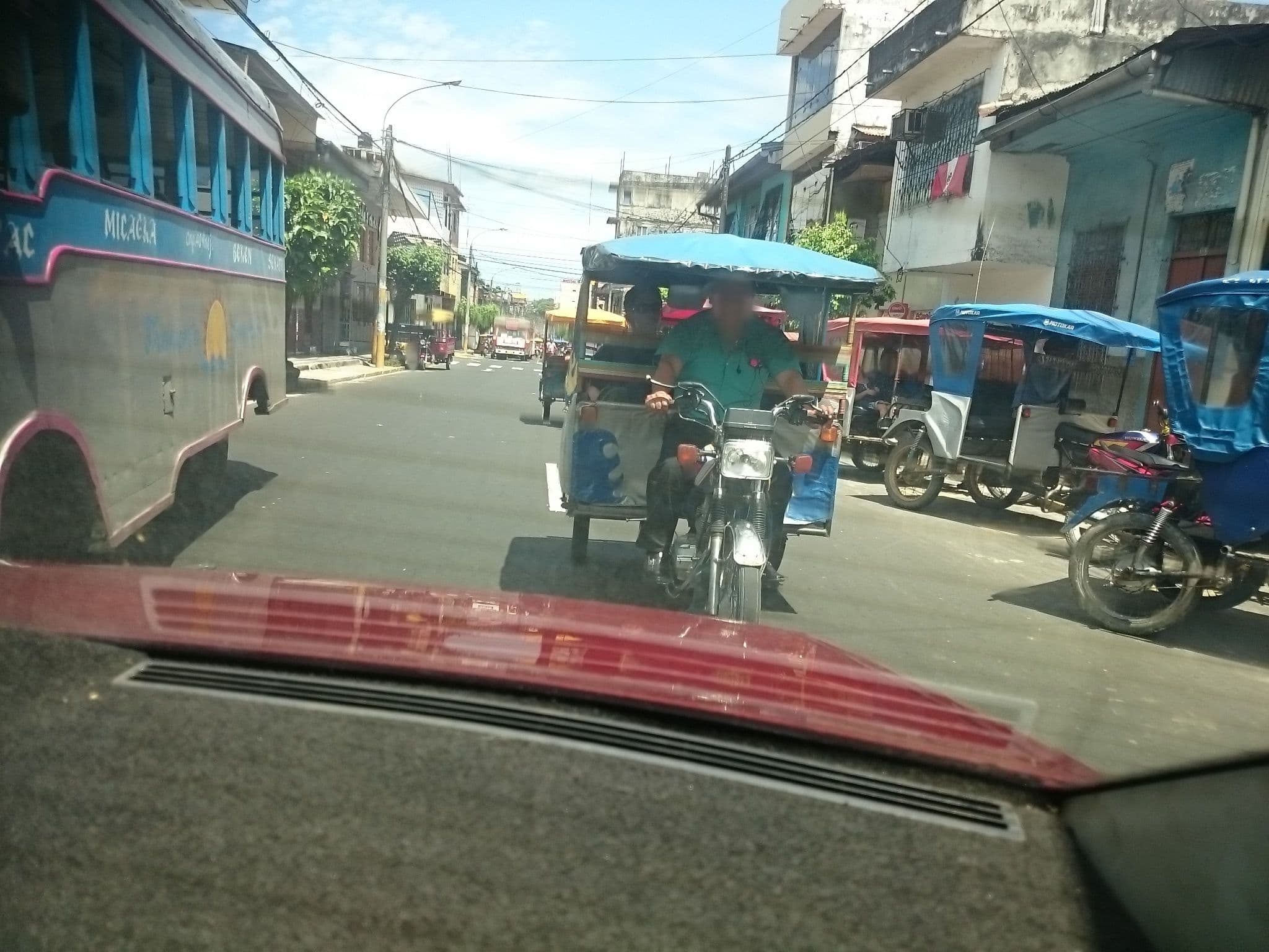 Street view near Palau Amazonas Hotel, Iquitos — © sguinetti (CC BY-SA · Mapillary)