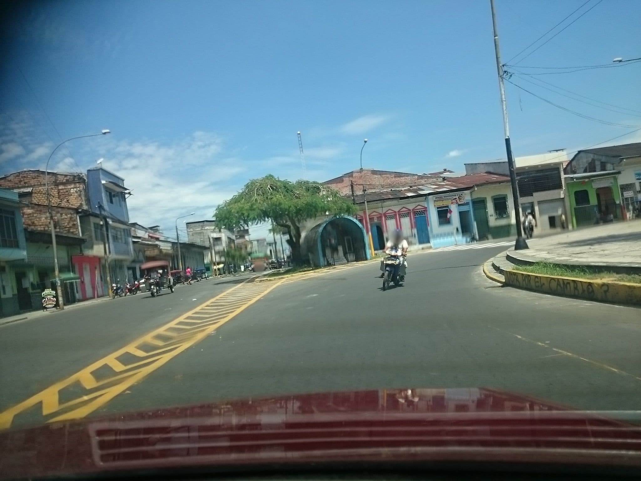 Street view near Royal Inn, Belen — © sguinetti (CC BY-SA · Mapillary)