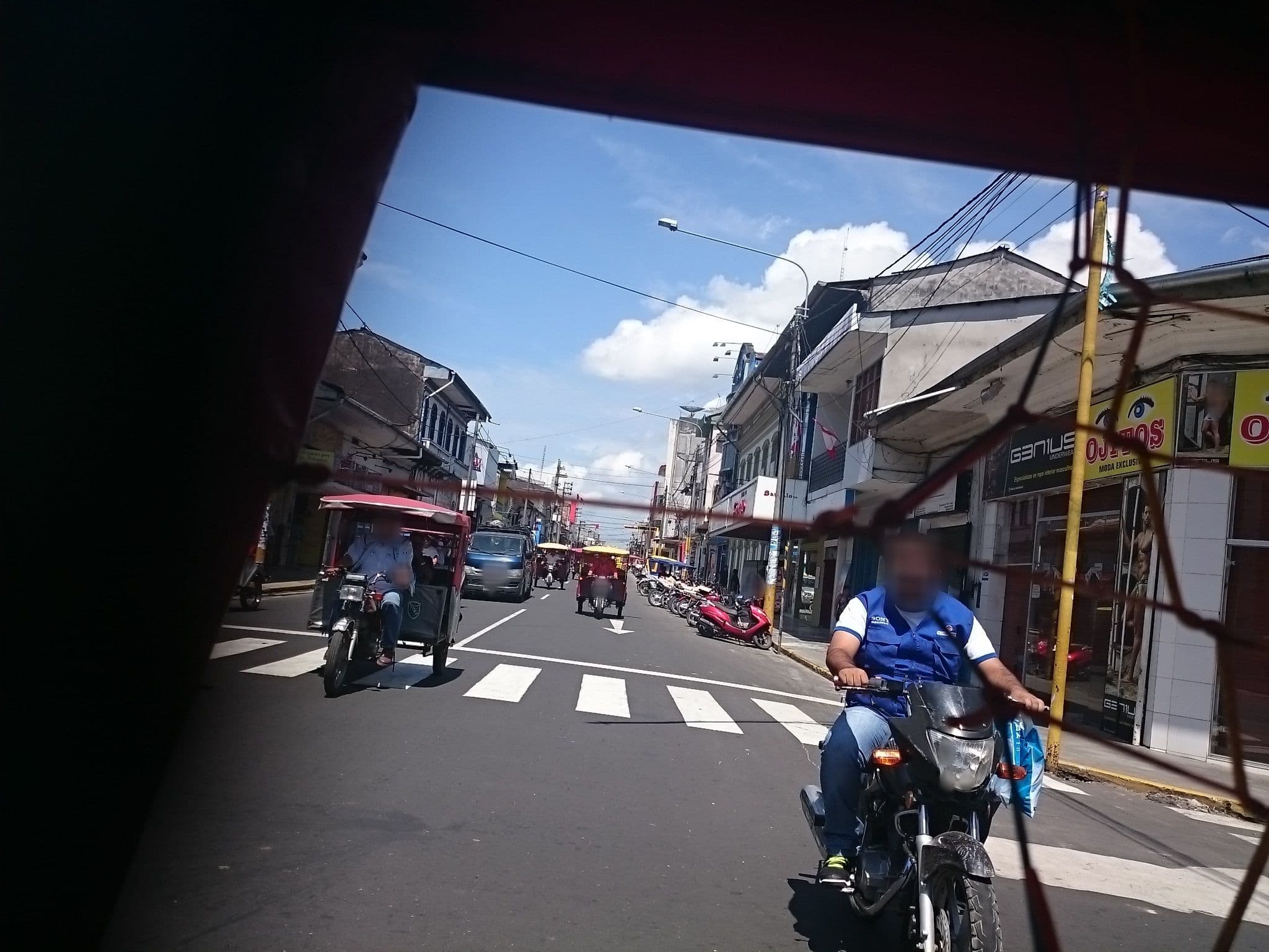 Street view near Ari's Hotel III, Belen — © sguinetti (CC BY-SA · Mapillary)