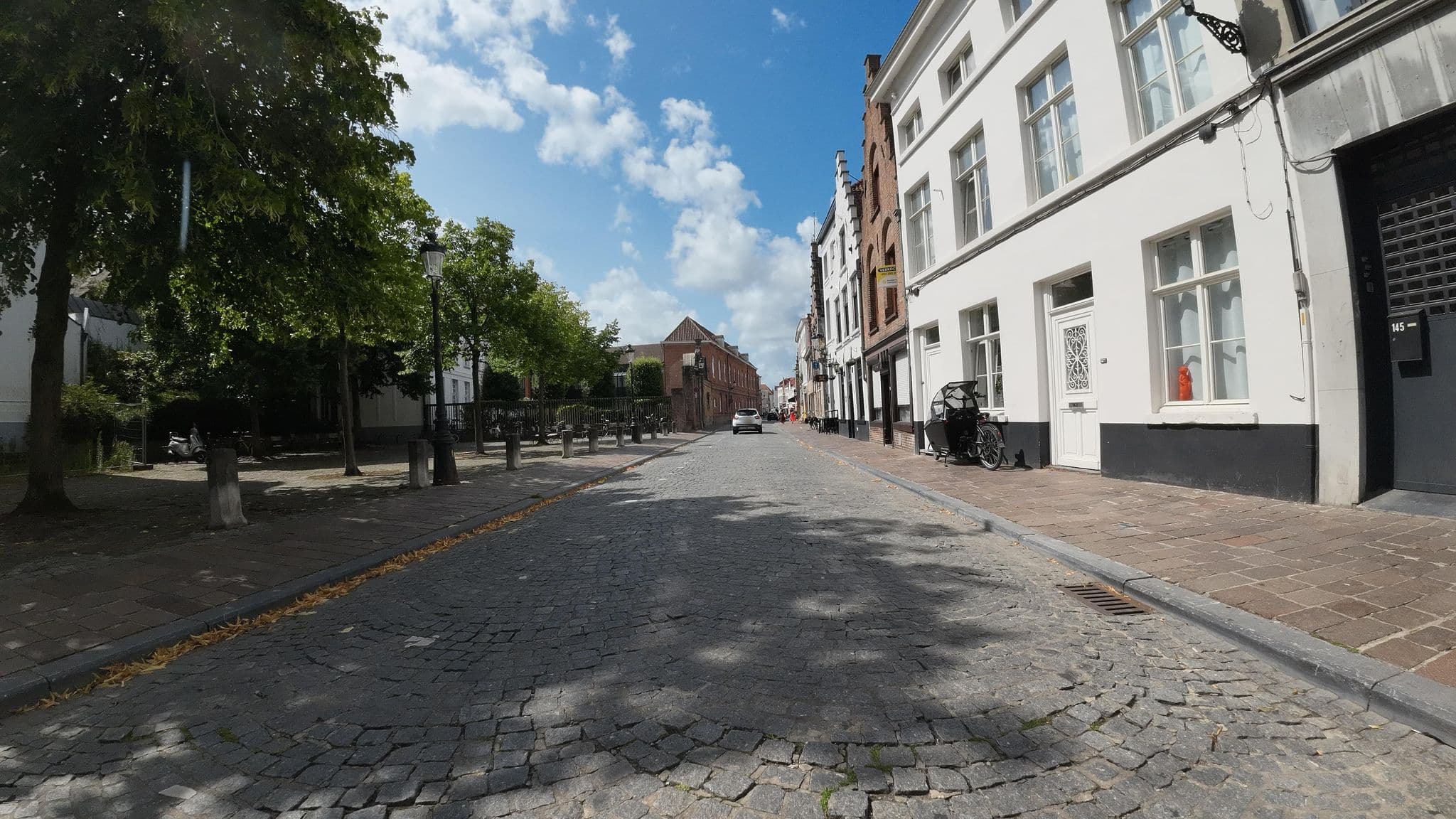 Street view near Bauhaus, Sint-Kruis — © teddy73 (CC BY-SA · Mapillary)