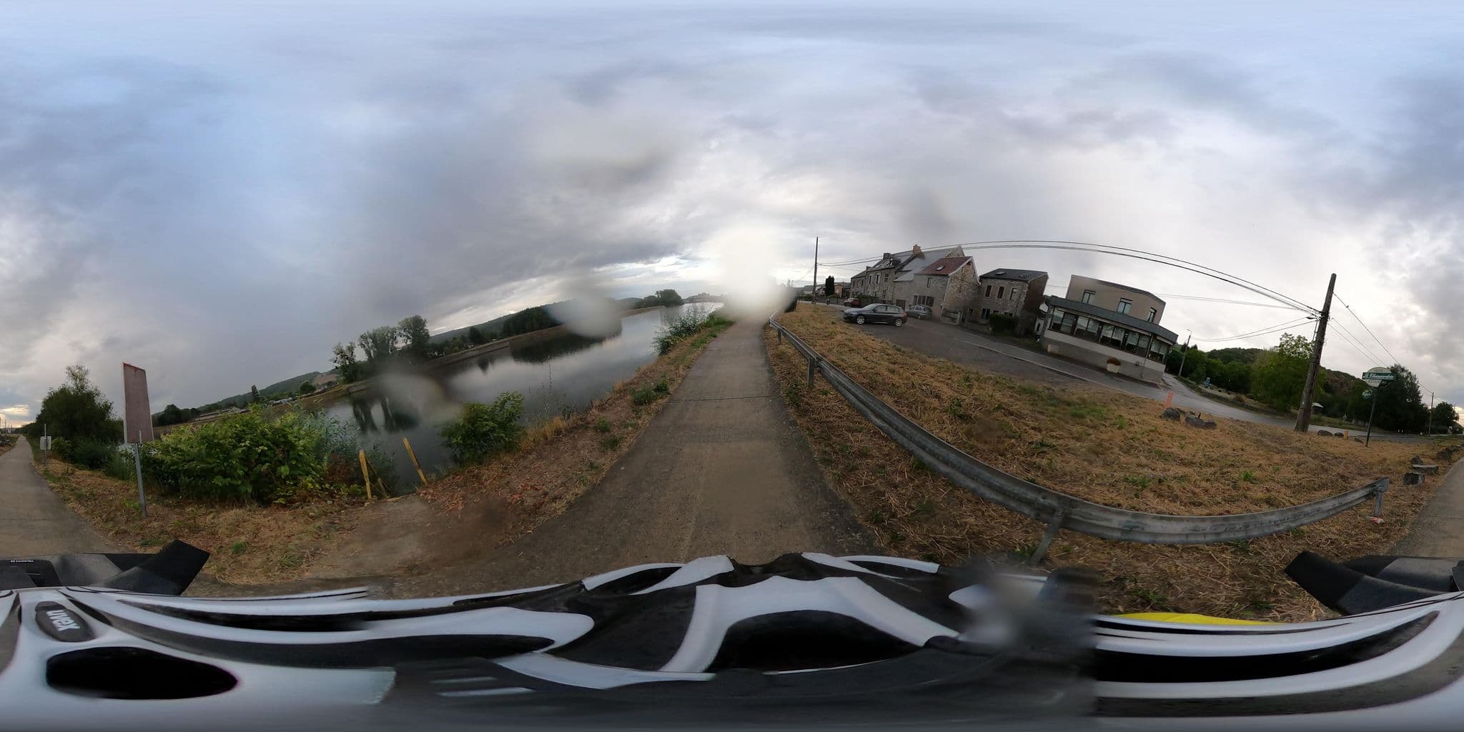 Street view near Le Champerdix - Hôtel & Restaurant, Ben-Ahin — © pierreserpe (CC BY-SA · Mapillary)