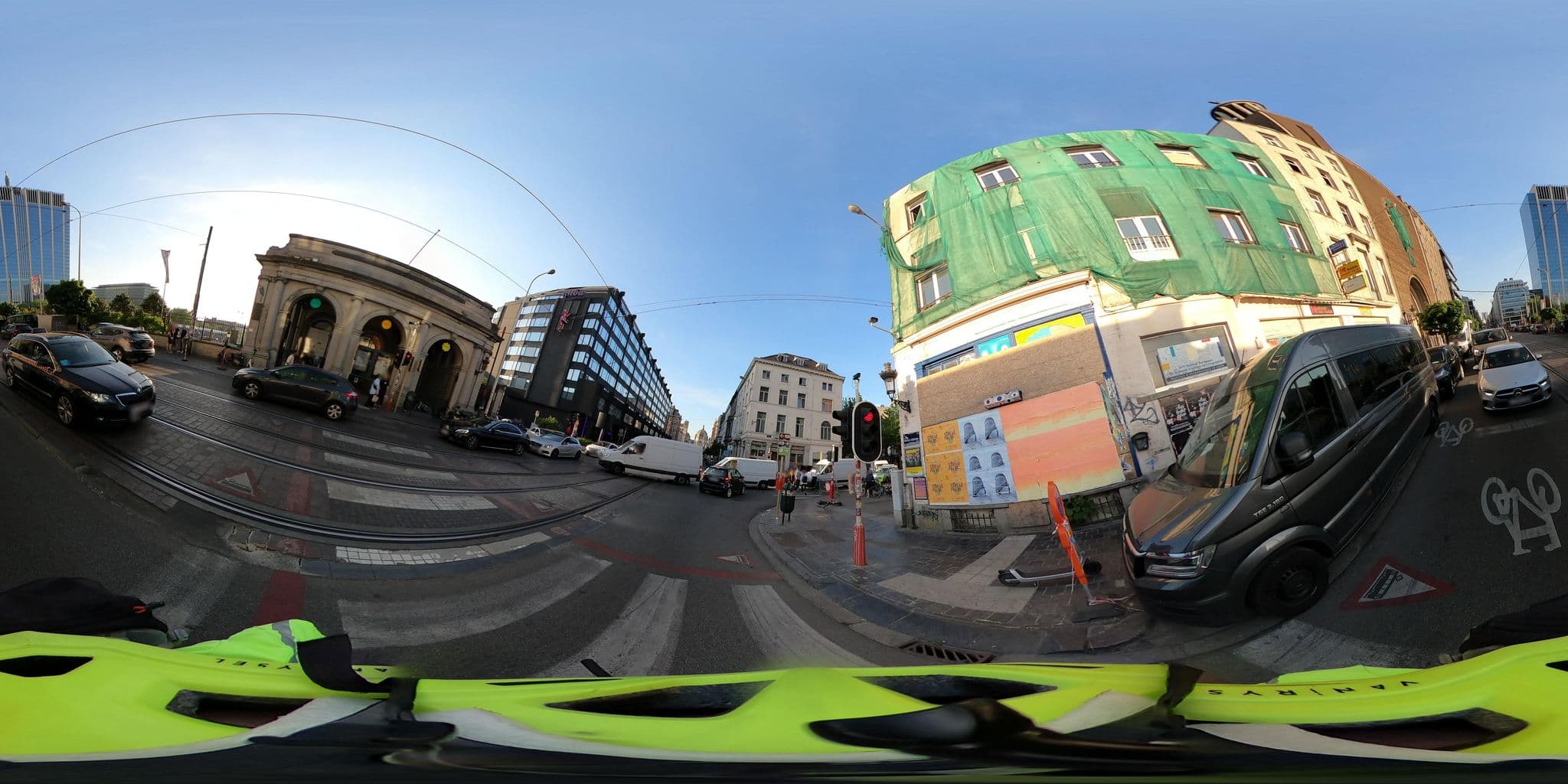 Street view near Hotel Retro, Saint-Josse-ten-Noode — © Stefdegreef (CC BY-SA · Mapillary)