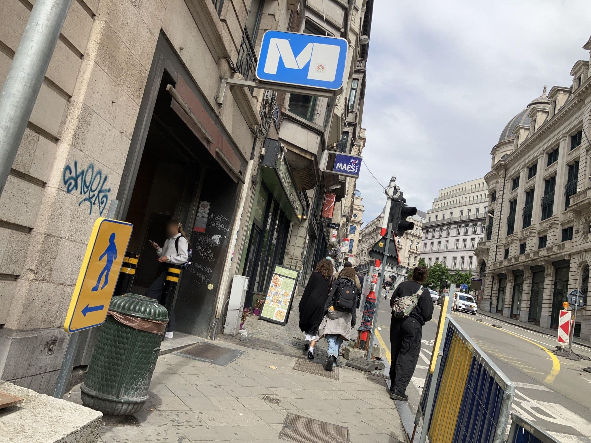 Street view near 9hotel Central, Brussels — © southglos (CC BY-SA · Mapillary)