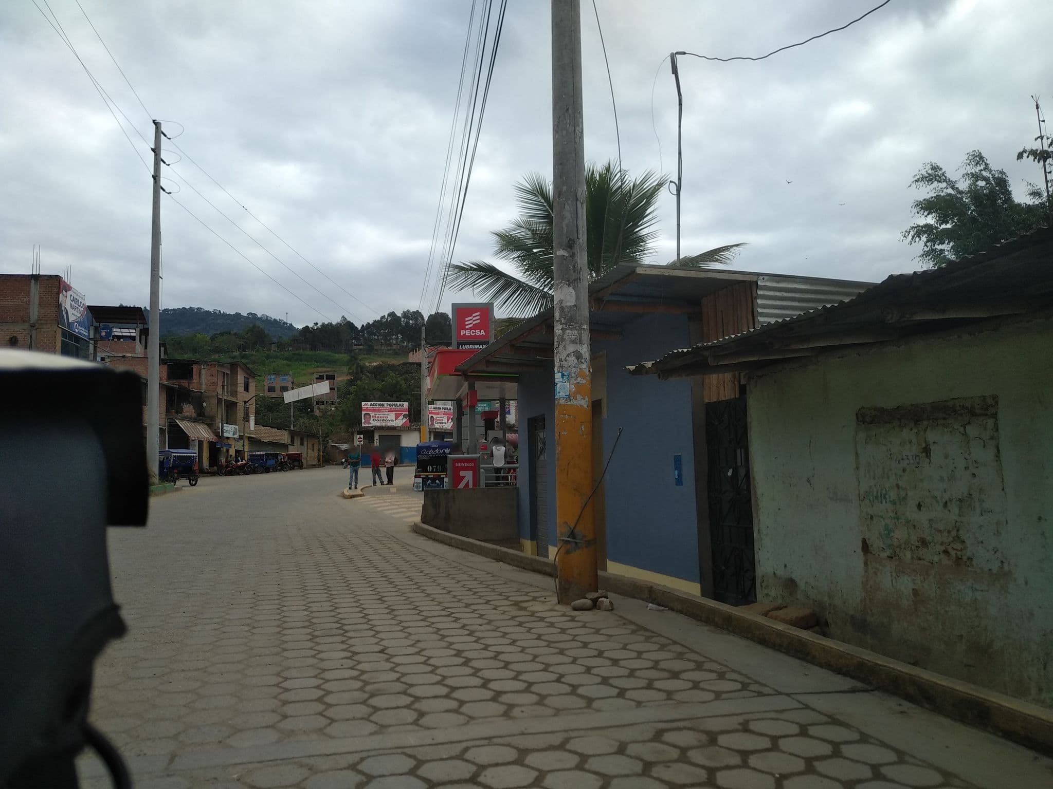 Street view near Hostal Don Roque, San Ignacio — © nomadmapper (CC BY-SA · Mapillary)