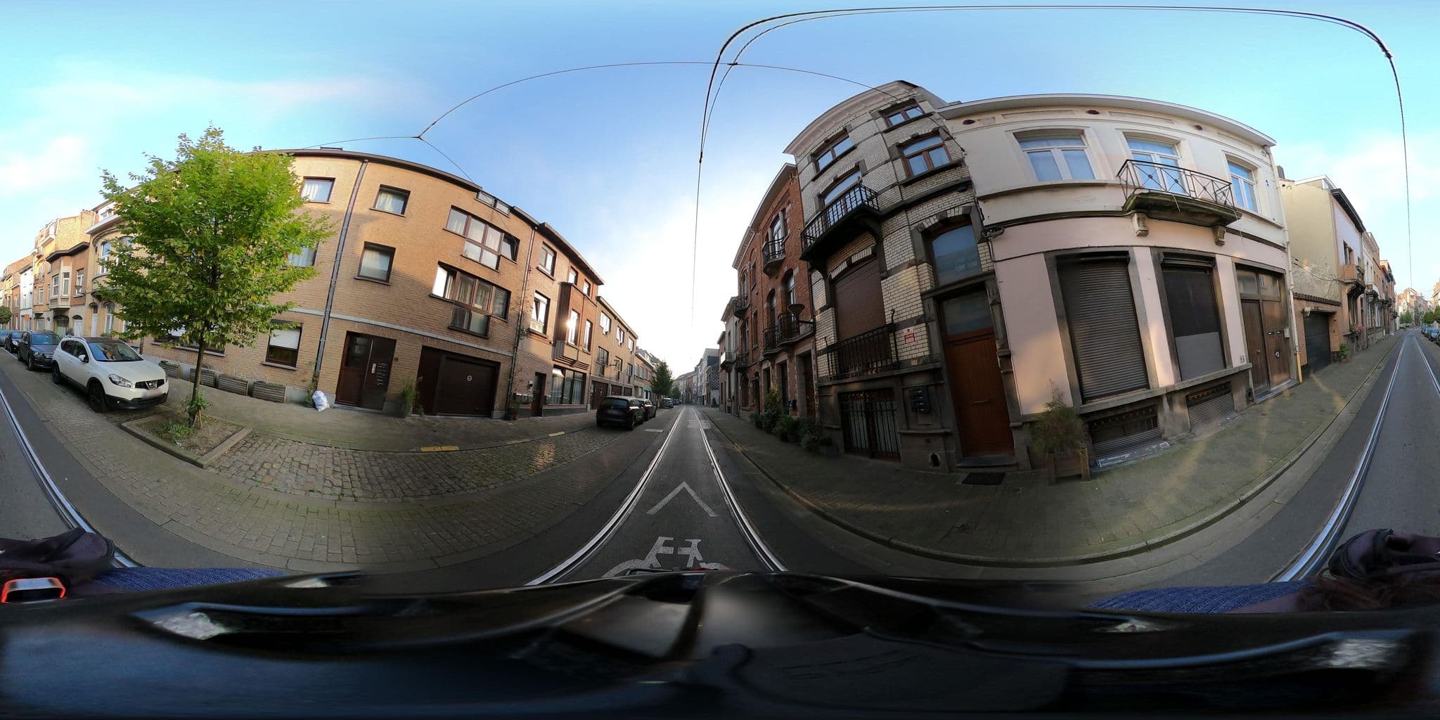 Street view near Chez Jeanne, Evere — © RaphaelPasLoin (CC BY-SA · Mapillary)