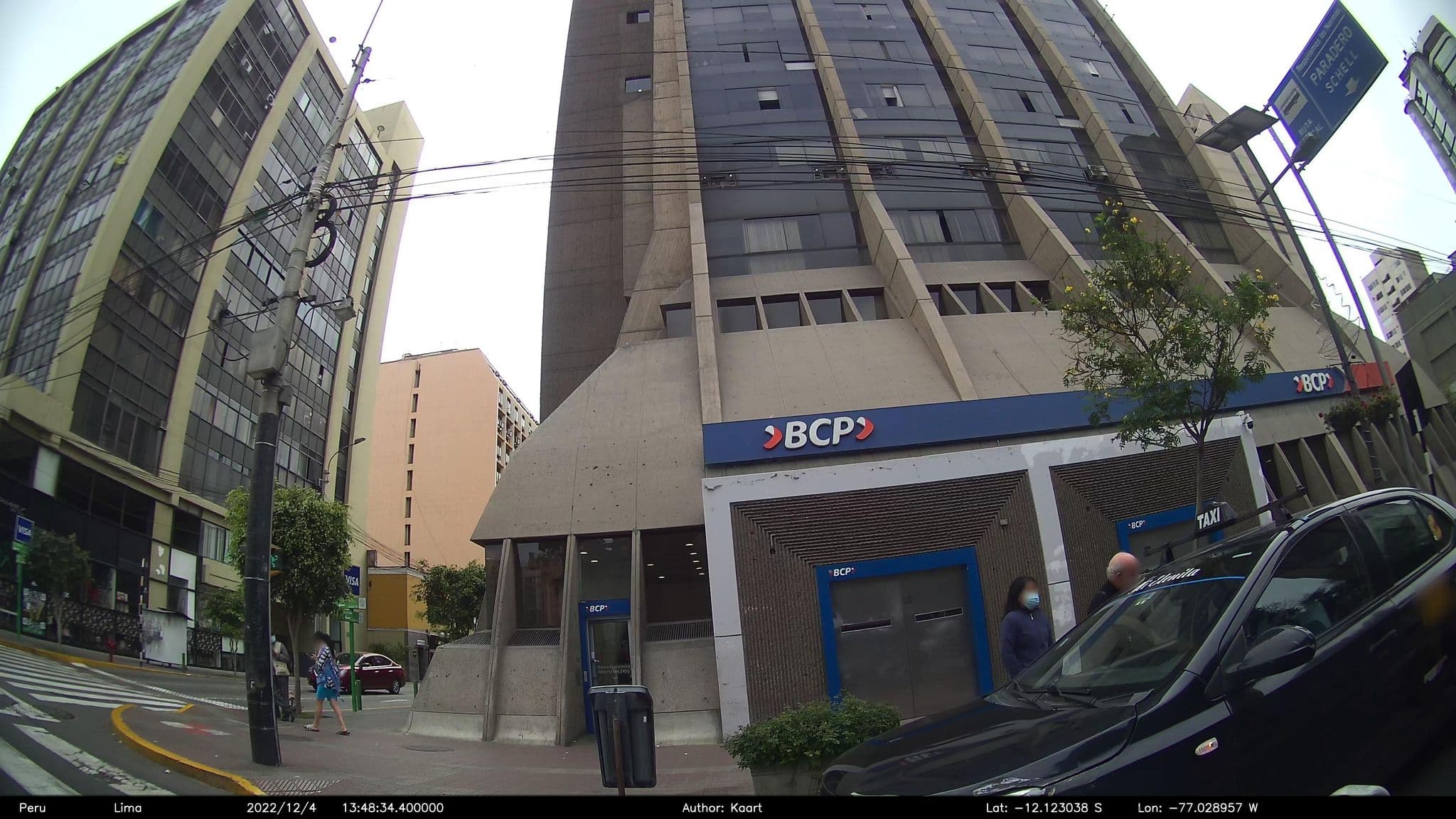 Street view near Larq'a Park Rooms, Miraflores
