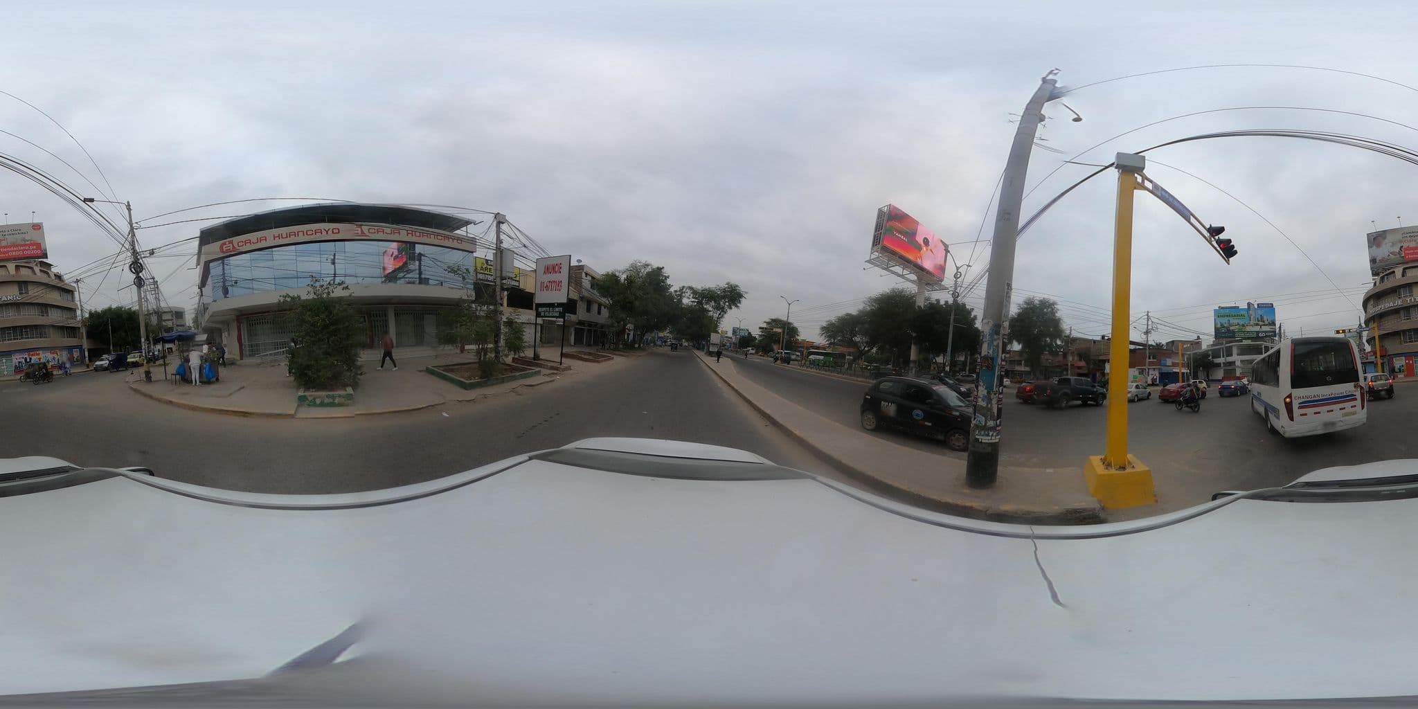 Street view near Hôtel Titanic, Piura — © kaart_2 (CC BY-SA · Mapillary)