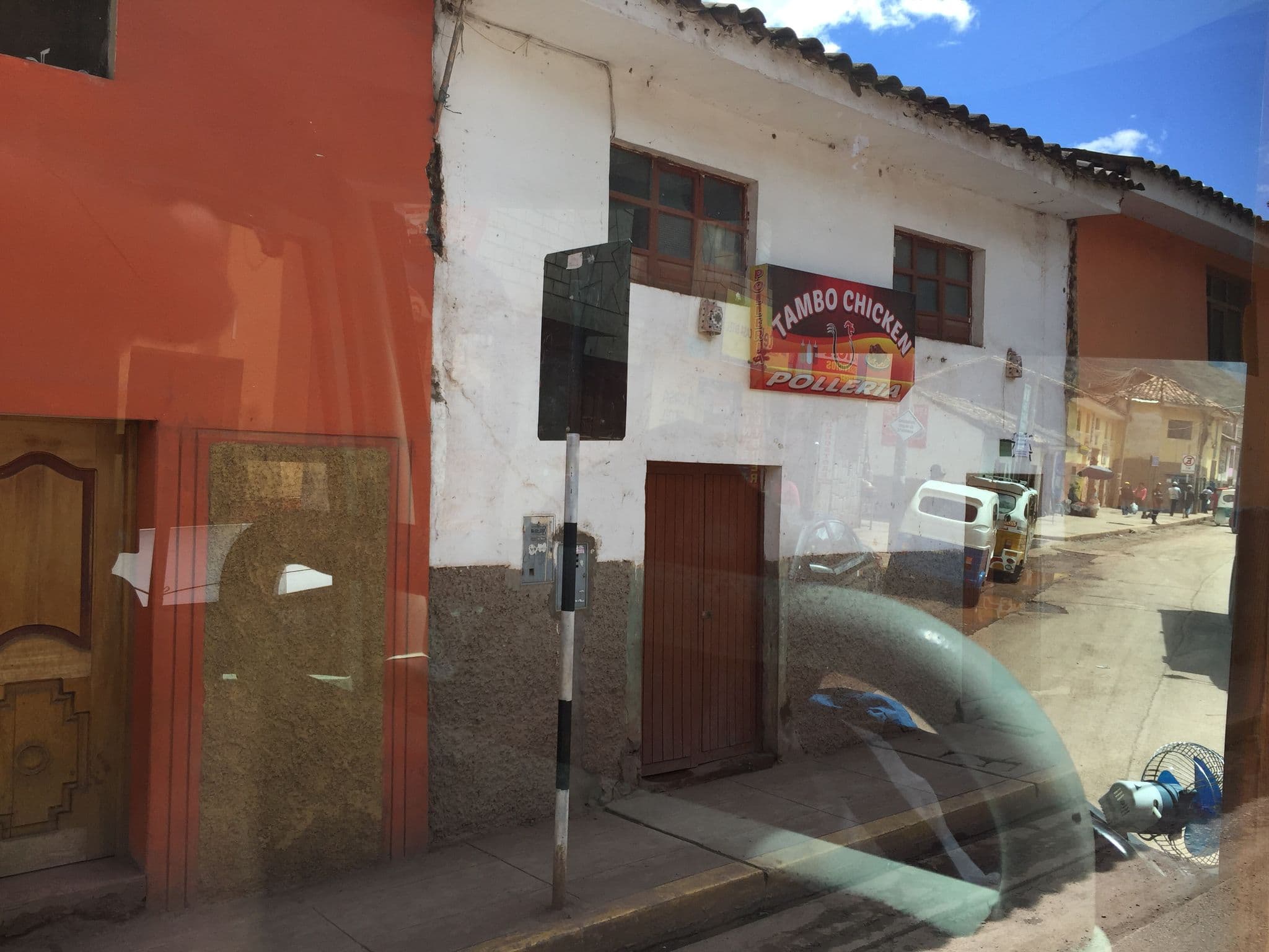 Street view near Dortoir porte rouge à 8soles, Pisac — © raul (CC BY-SA · Mapillary)