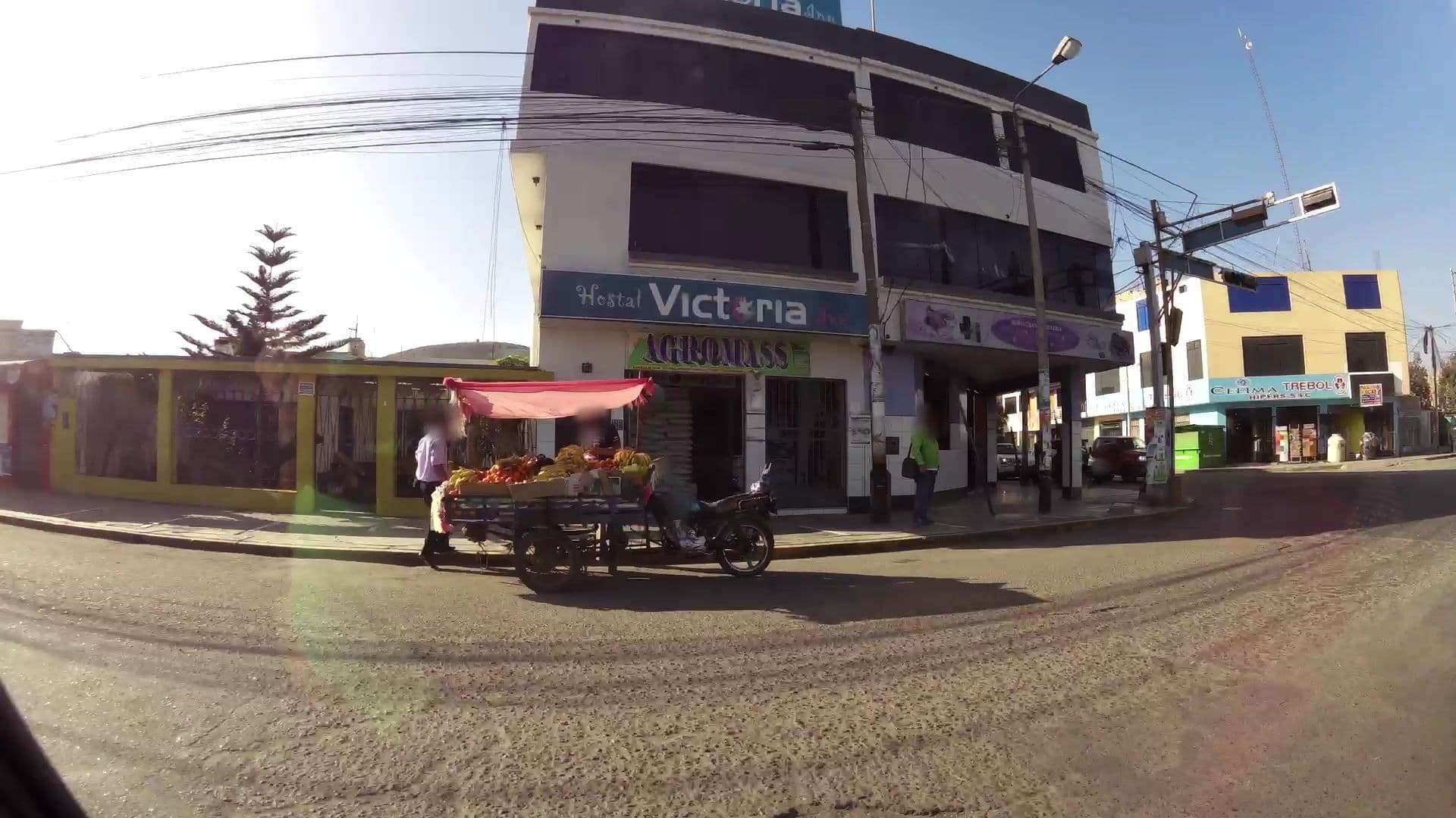 Street view near Hostal Victoria Inn, Chimbote — © kaartcam (CC BY-SA · Mapillary)