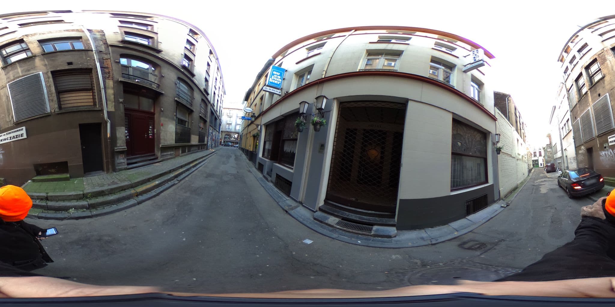 Street view near Colombiers & Aberdeen, Brussels — © filipc (CC BY-SA · Mapillary)