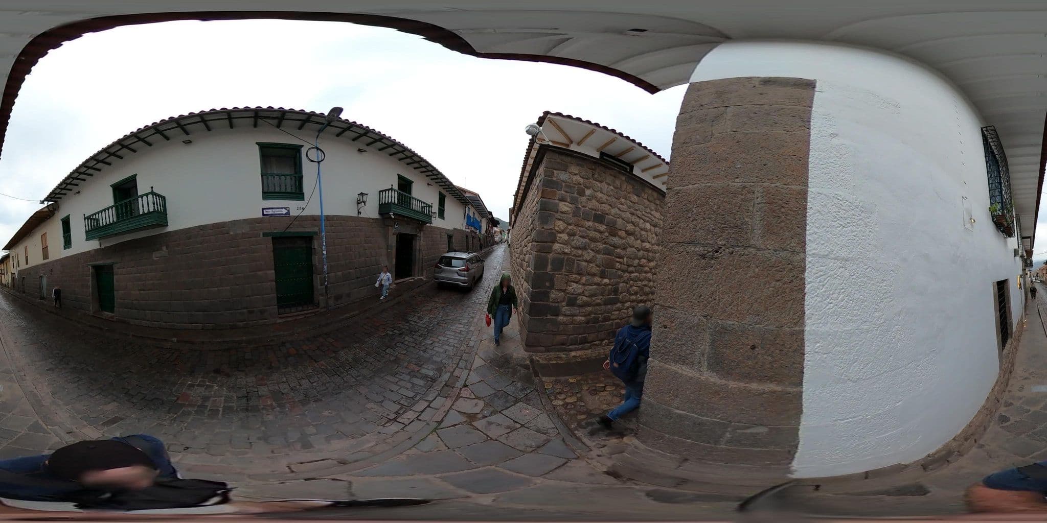 Street view near Tupac Yupanqui Palace, Santiago — © jaderbavaresco (CC BY-SA · Mapillary)